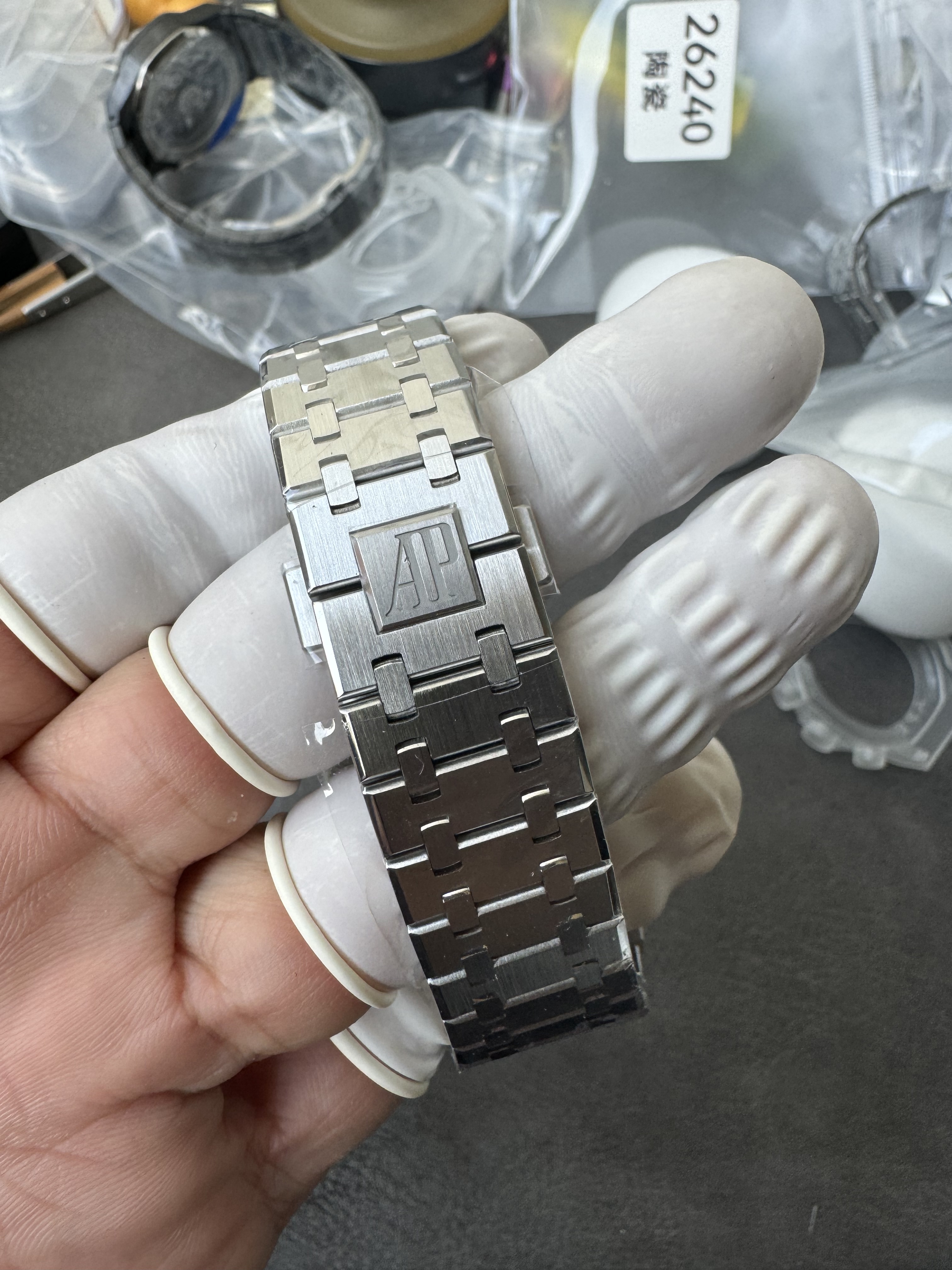 Super Clone Audemars Piguet 1:1 Royal Oak Chronograph 26240ST Watches – 41mm Steel with Green “Grande Tapisserie” Dial