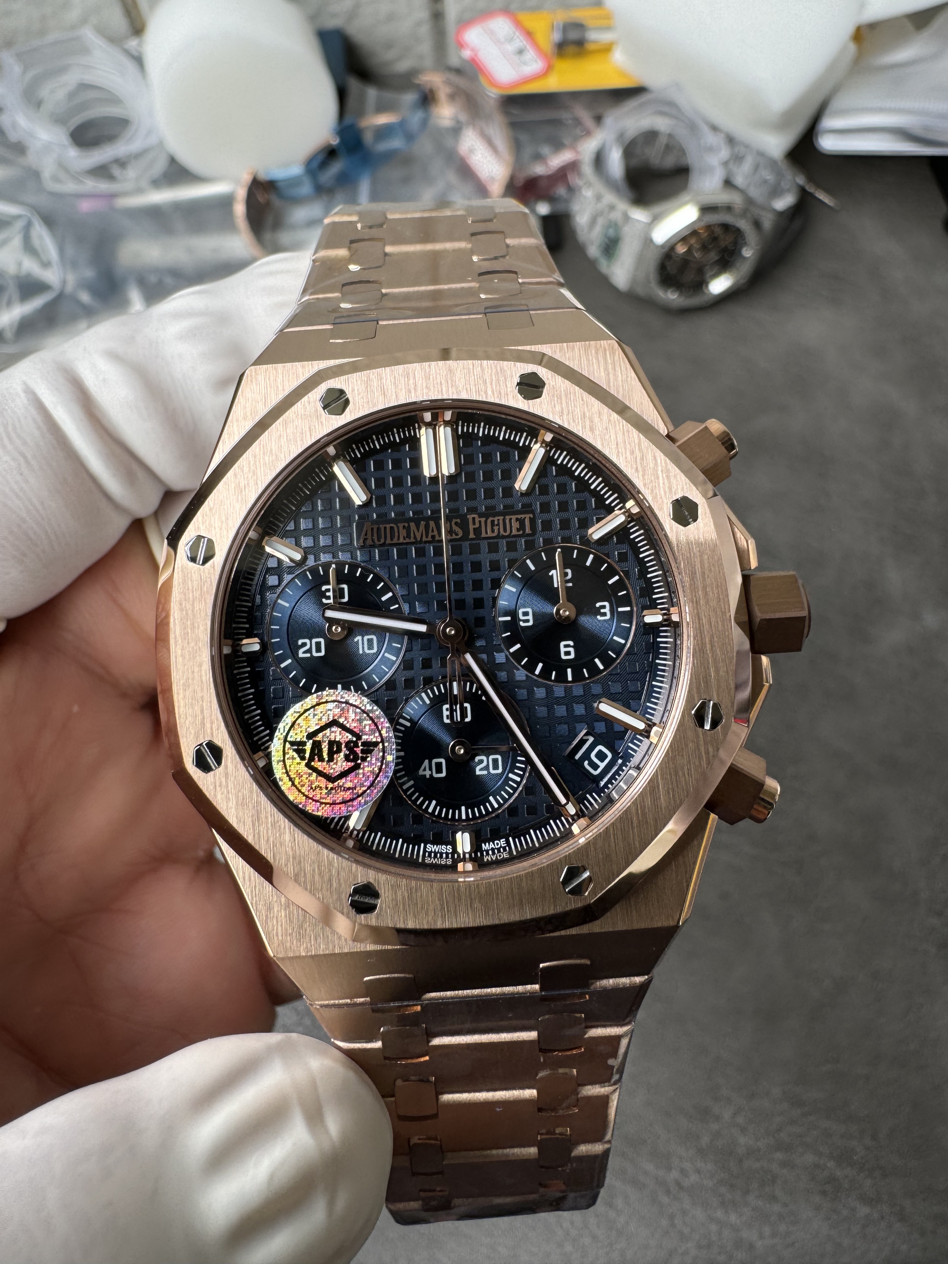Super Clone Audemars Piguet 1:1 Royal Oak Chronograph 26240 Watches – 41mm Rose Gold with Blue Dial