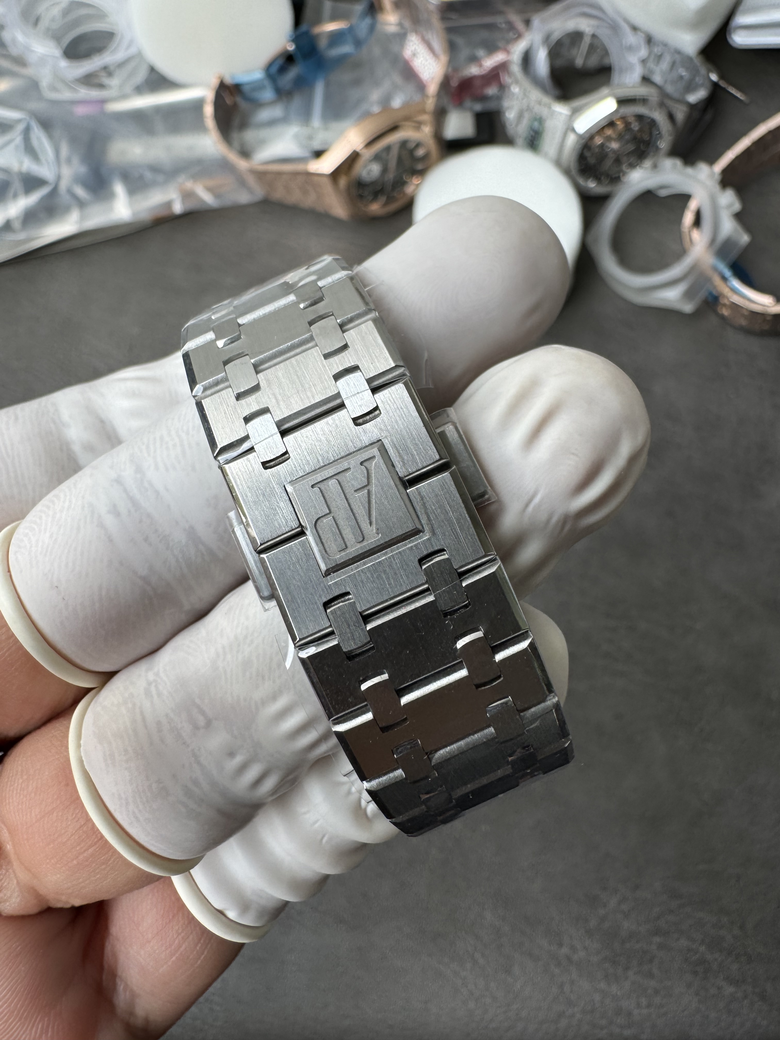 Super Clone Audemars Piguet 1:1 Royal Oak Chronograph 26240 Watches – 41mm Stainless Steel with Purple Dial