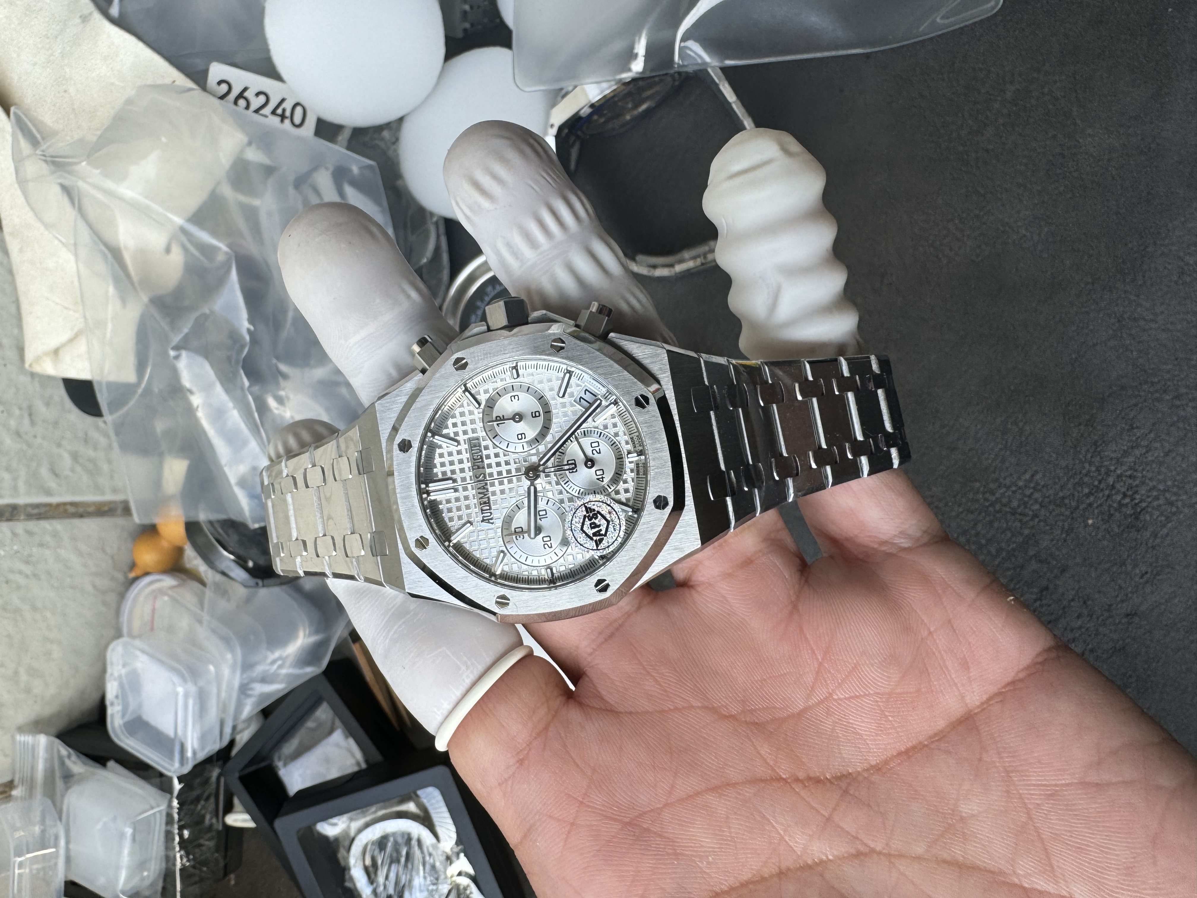Super Clone Audemars Piguet 1:1 Royal Oak Chronograph 26240ST Watches – 41mm Steel with Silver “Grande Tapisserie” Dial