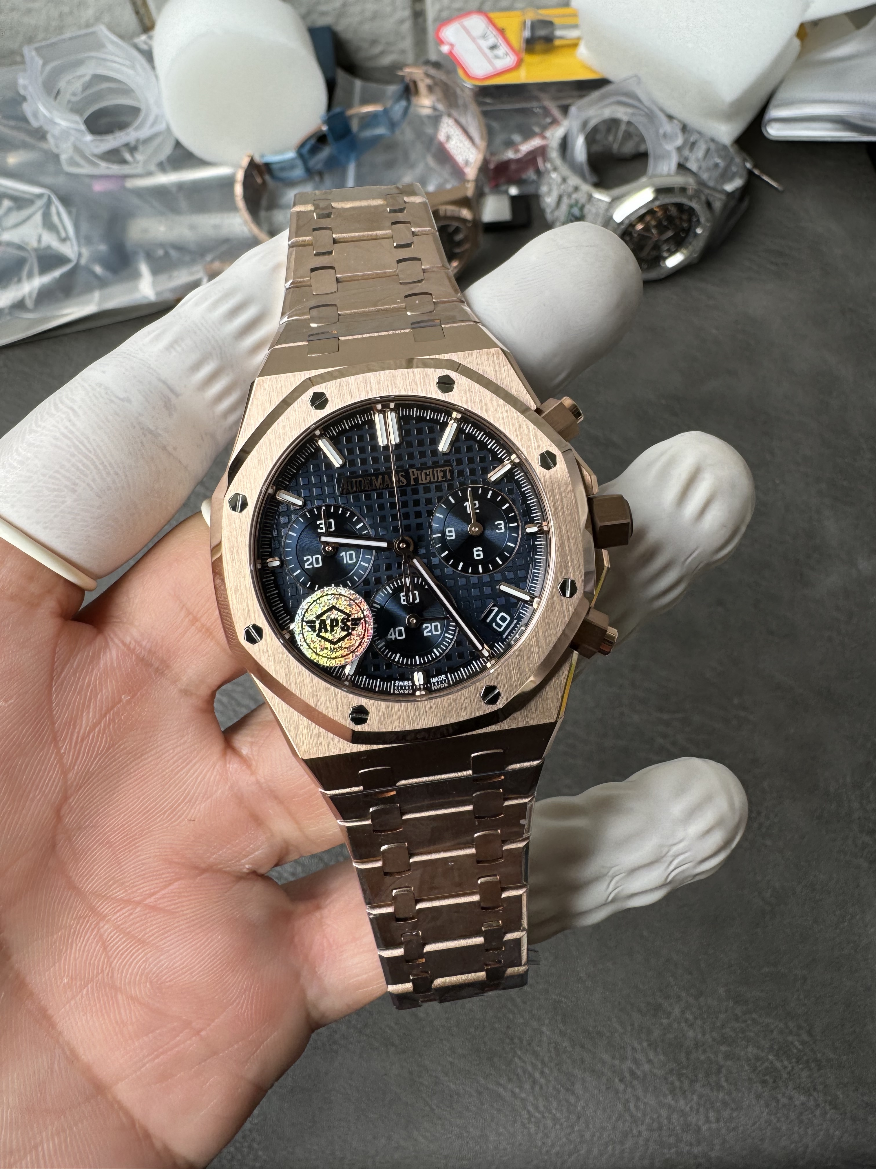 Super Clone Audemars Piguet 1:1 Royal Oak Chronograph 26240 Watches – 41mm Rose Gold with Blue Dial