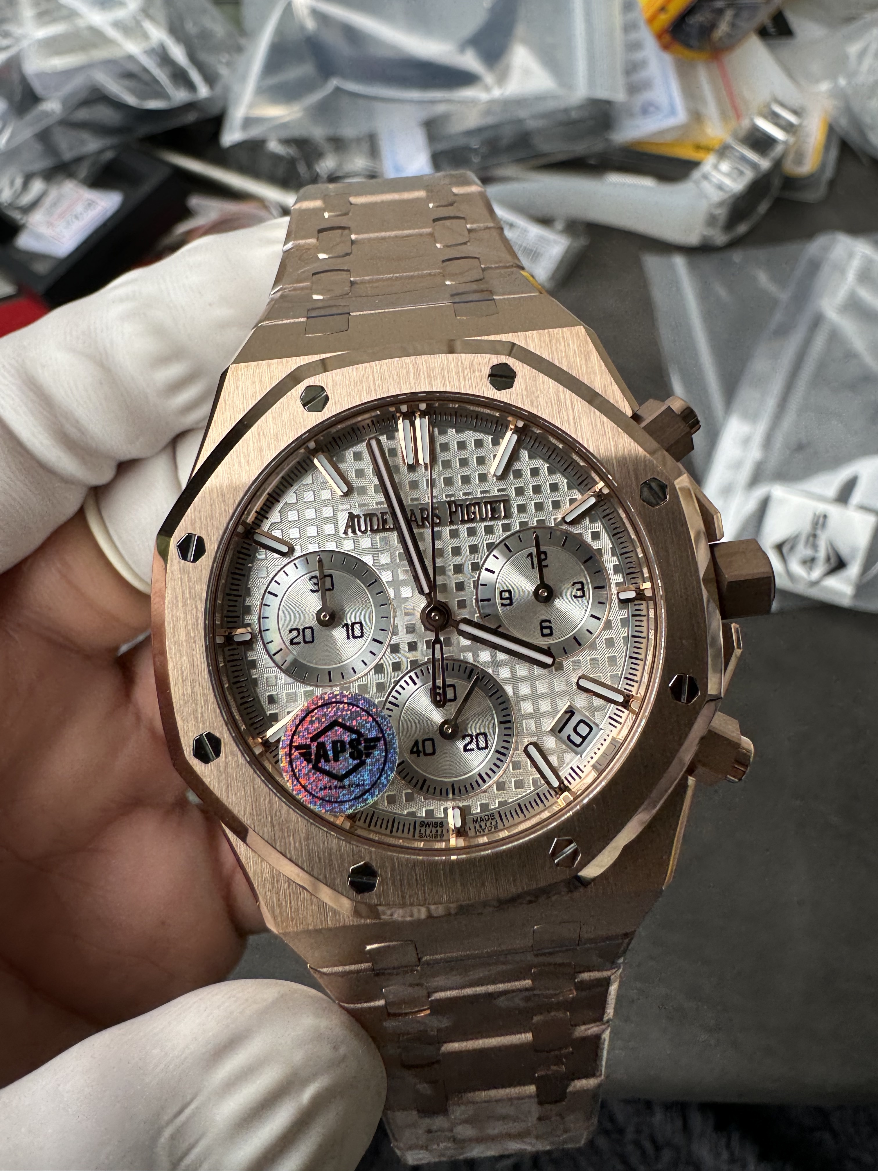 Super Clone Audemars Piguet 1:1 Royal Oak Chronograph 26240 Watches – 41mm Rose Gold with White Dial