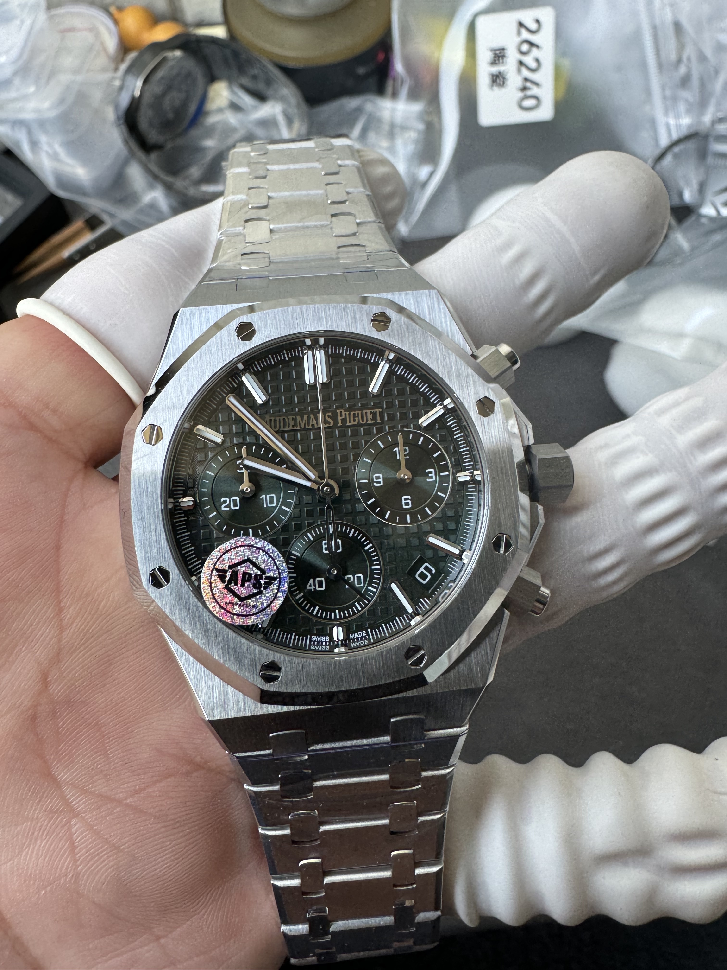 Super Clone Audemars Piguet 1:1 Royal Oak Chronograph 26240ST Watches – 41mm Steel with Green “Grande Tapisserie” Dial