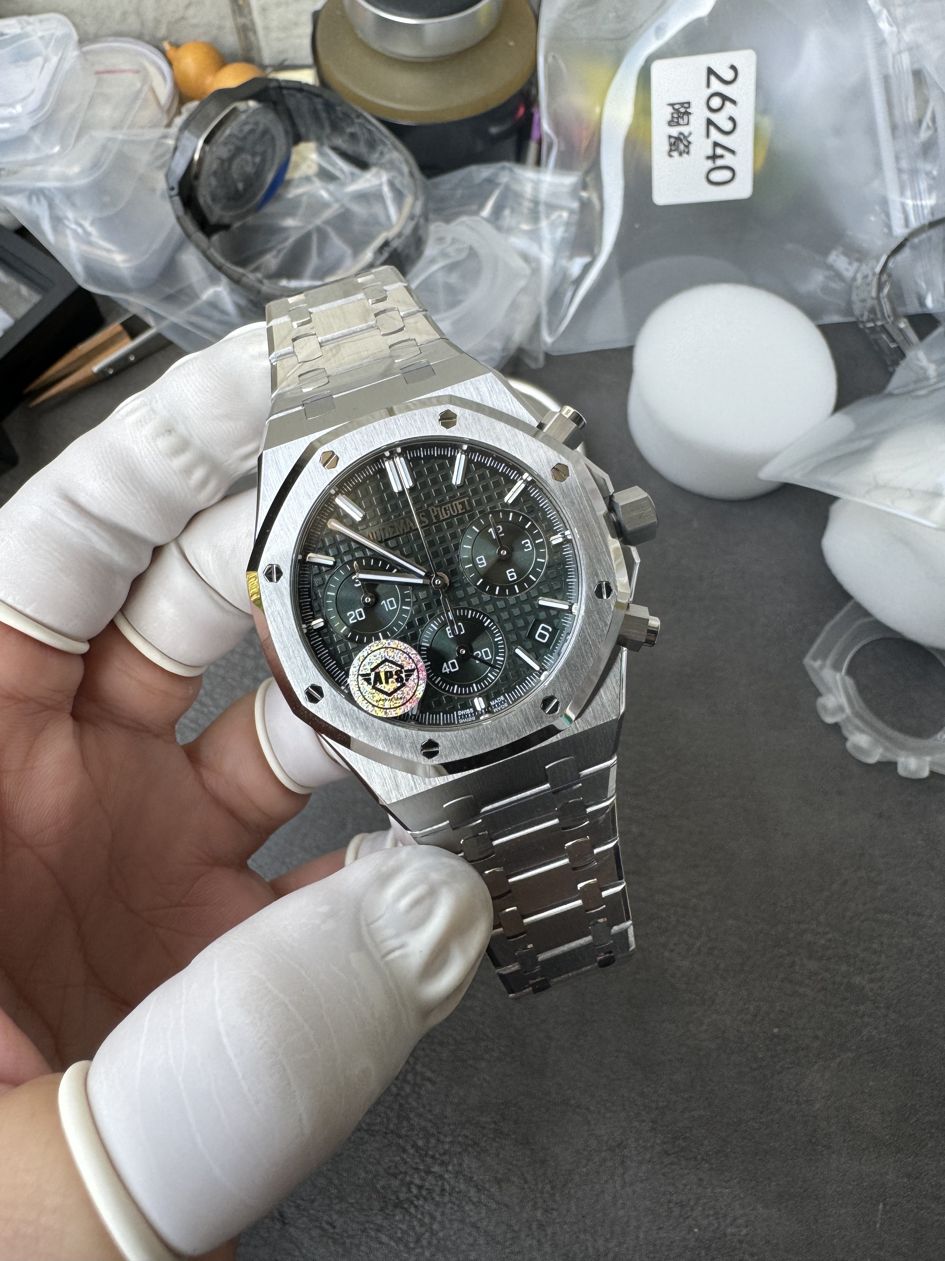 Super Clone Audemars Piguet 1:1 Royal Oak Chronograph 26240ST Watches – 41mm Steel with Green “Grande Tapisserie” Dial