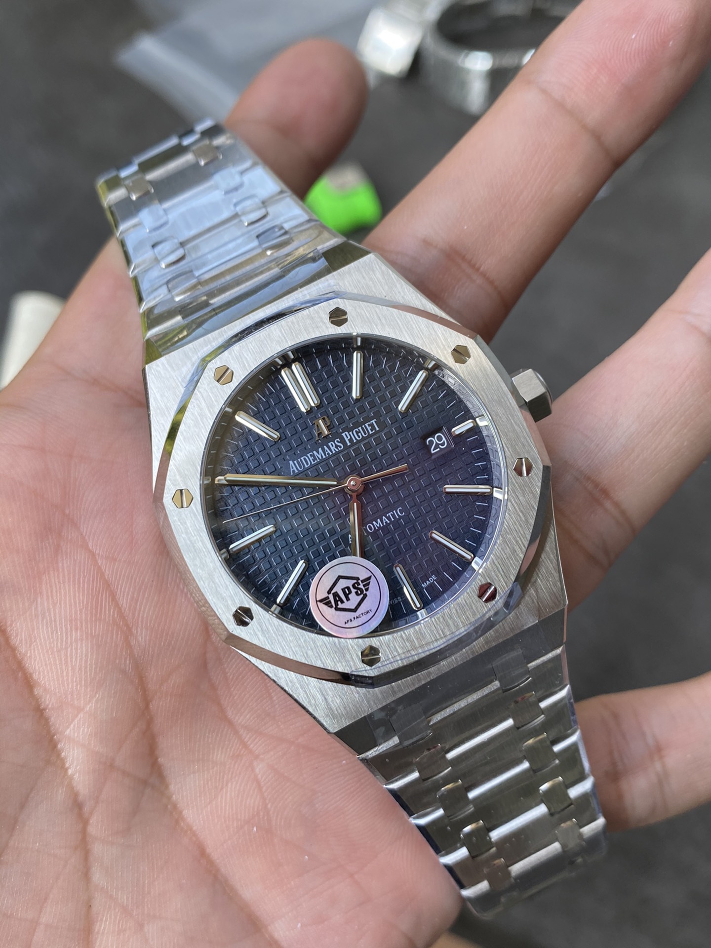 Super Clone Audemars Piguet 1:1 Royal Oak 15400 Watches – 41mm Stainless Steel with Blue Dial