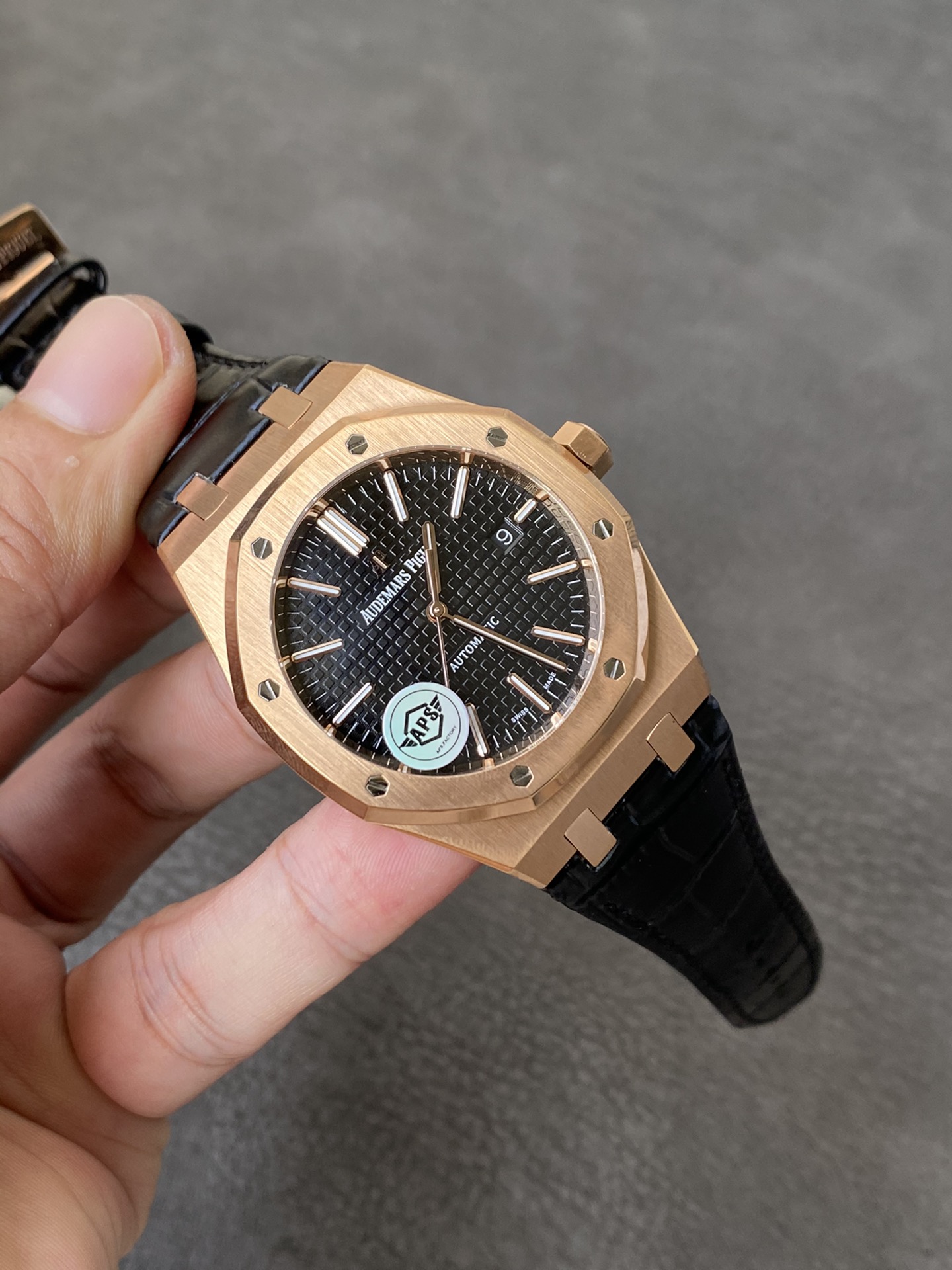 Super Clone Audemars Piguet 1:1 Royal Oak 15400 Watches – 41mm Rose Gold with Black Dial & Leather Strap