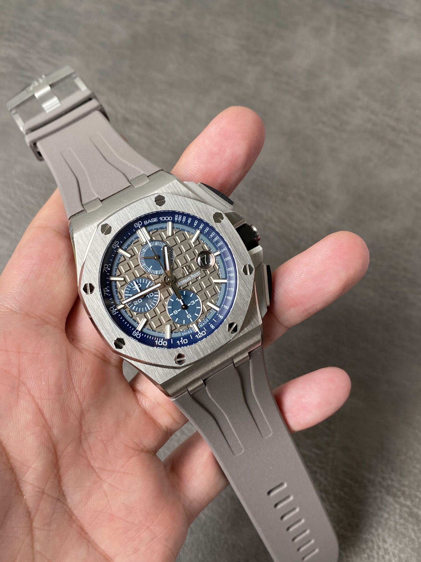 Super Clone Audemars Piguet 1:1 Royal Oak Offshore 26420TI Watches – 43mm Titanium Case with Grey Rubber Strap & Blue Subdials
