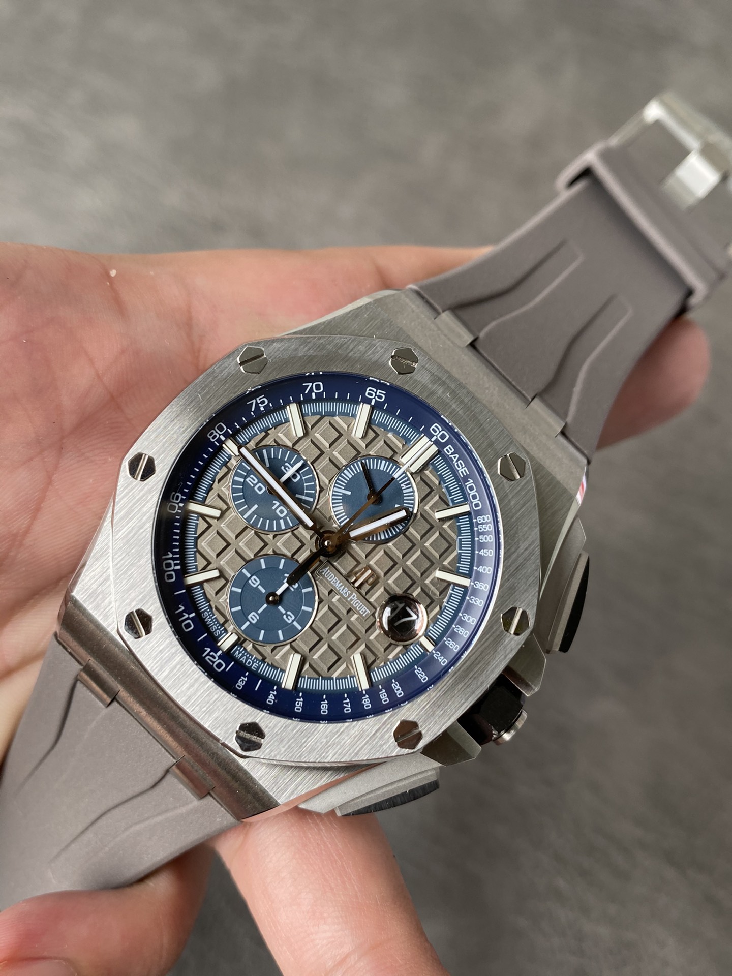 Super Clone Audemars Piguet 1:1 Royal Oak Offshore 26420TI Watches – 43mm Titanium Case with Grey Rubber Strap & Blue Subdials