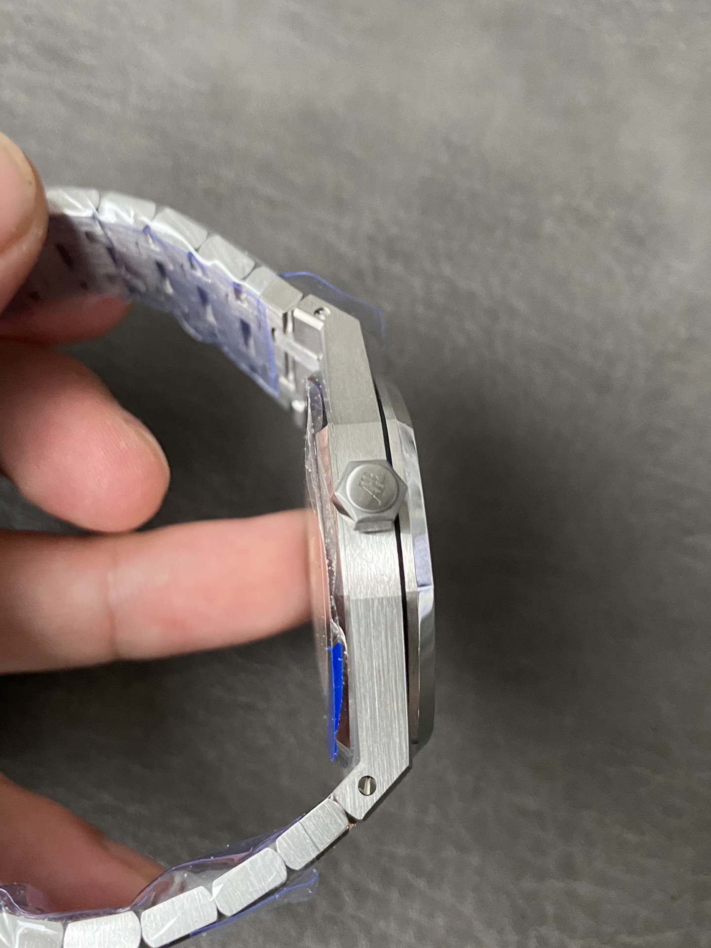 Super Clone Audemars Piguet 1:1 Royal Oak Frosted 15410 Watches – 41mm White Gold Finish with Black Dial