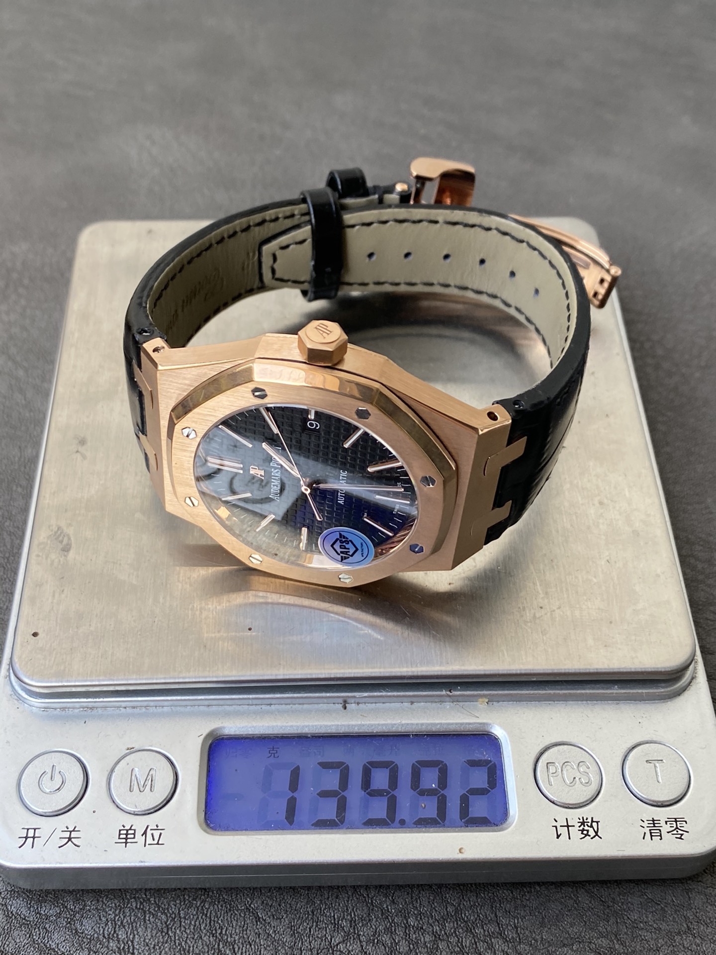 Super Clone Audemars Piguet 1:1 Royal Oak 15400 Watches – 41mm Rose Gold with Black Dial & Leather Strap