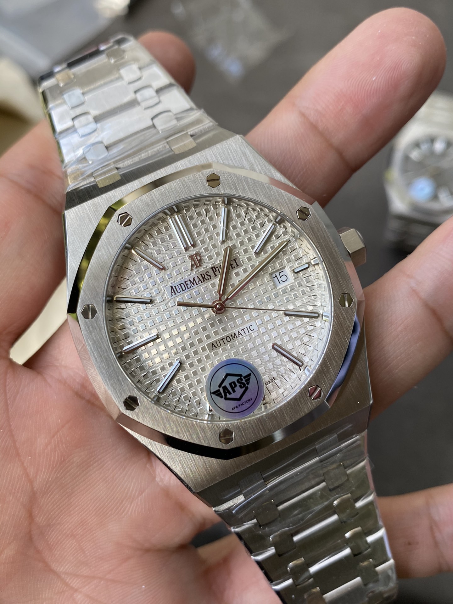 Super Clone Audemars Piguet 1:1 Royal Oak 15400 Watches – 41mm Stainless Steel with CD pattern Dial