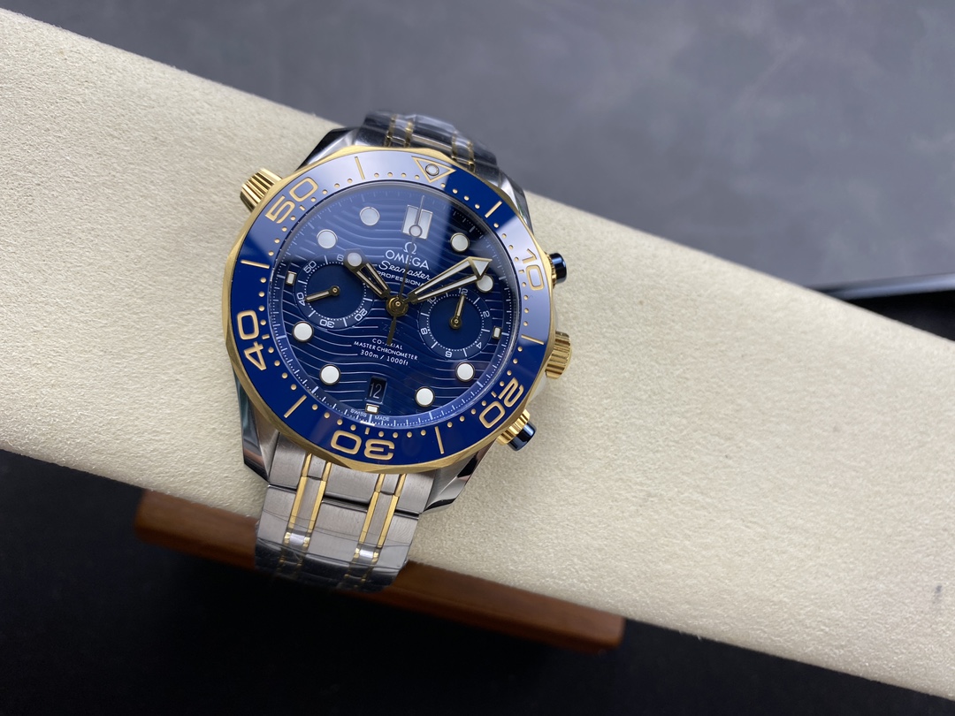 Super Clone 1:1 Omega Seamaster 300M Chronograph Blue Dial Gold Bezel Two-Tone Bracelet