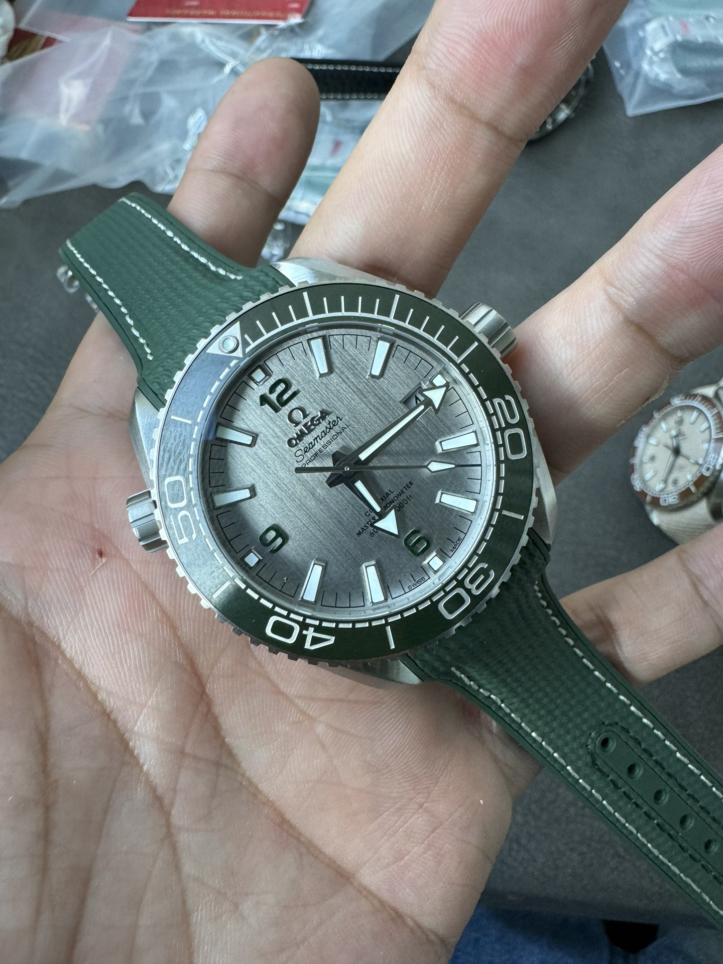 Super Clone 1:1 Omega Seamaster Planet Ocean 600M Green Bezel Silver Dial Diver Watch