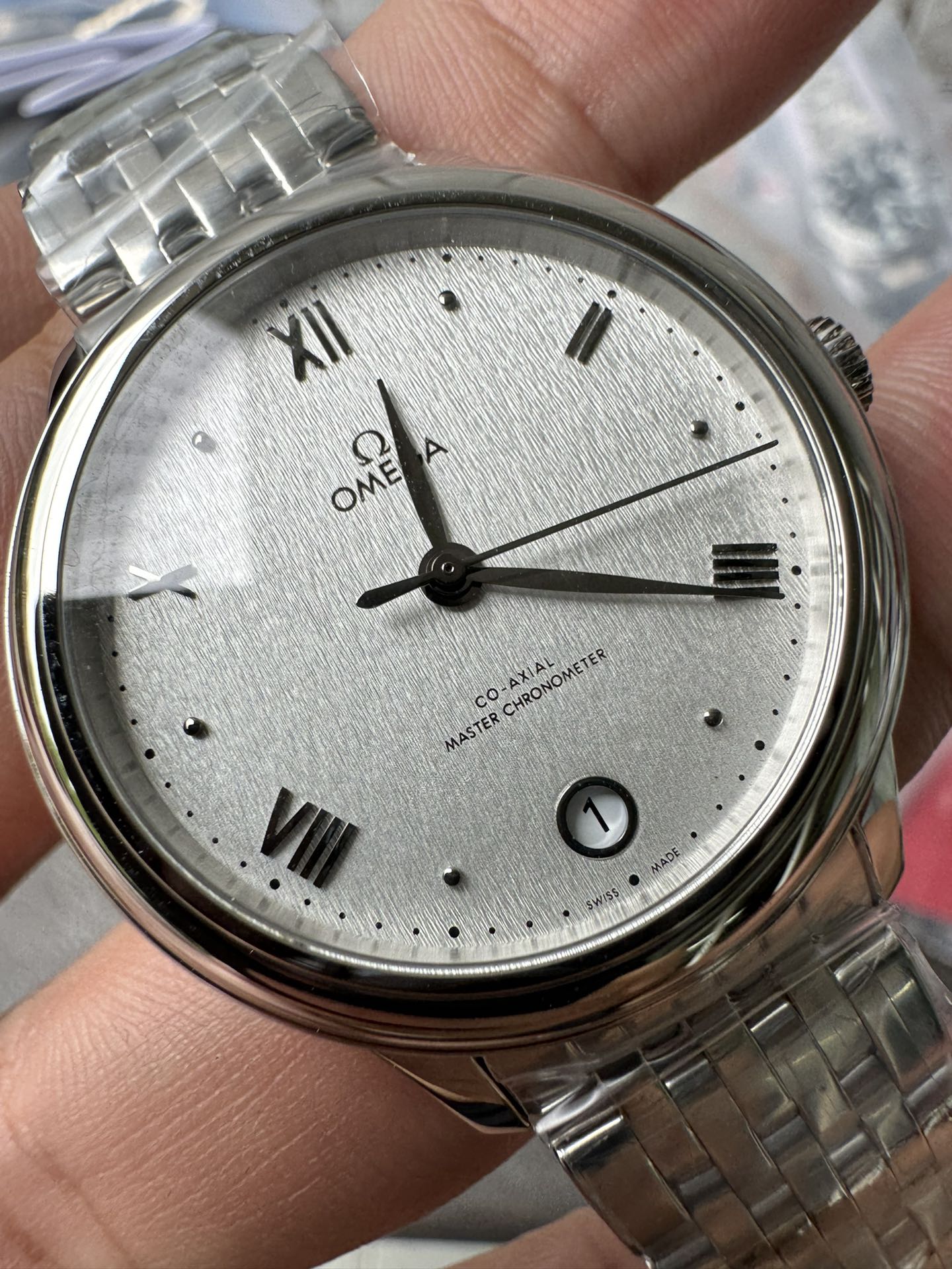 Super Clone 1:1 Omega De Ville Ladies Co-Axial Master Chronometer – Silver Textured Dial Stainless Steel Watch