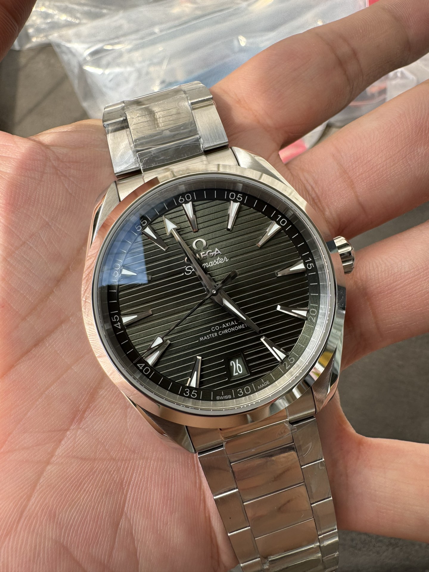 Super Clone 1:1 Omega Seamaster Aqua Terra – Black Green Dial / Stainless Steel Bracelet / Date Display