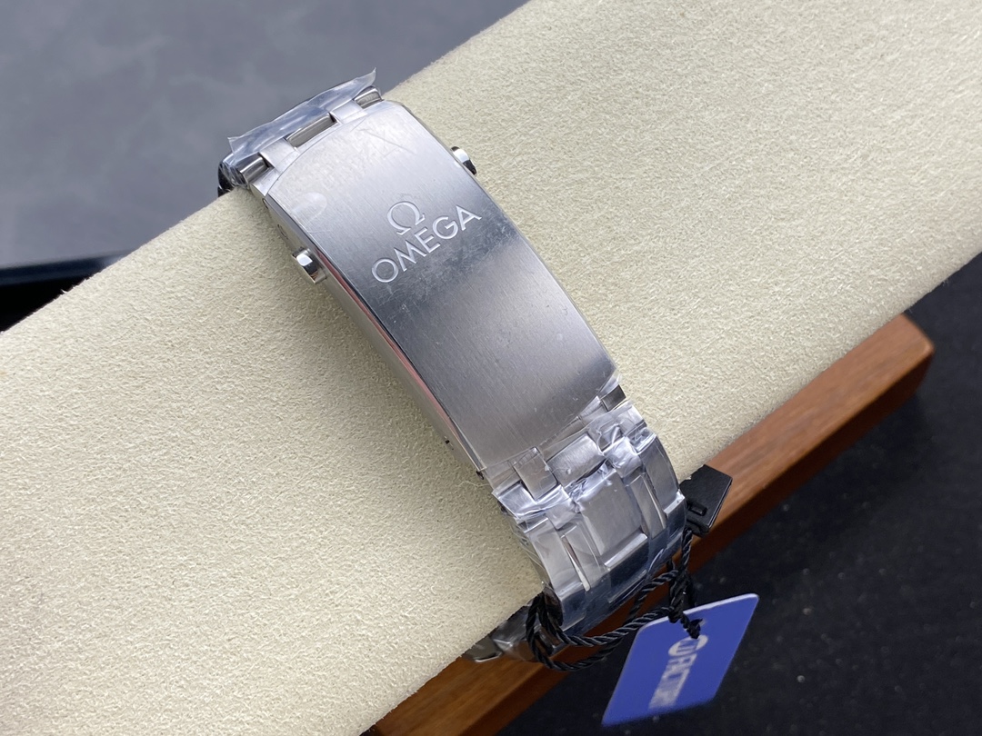 Super Clone 1:1 Omega Seamaster 300M Chronograph Grey Wave Dial with Blue Bezel – Steel Bracelet