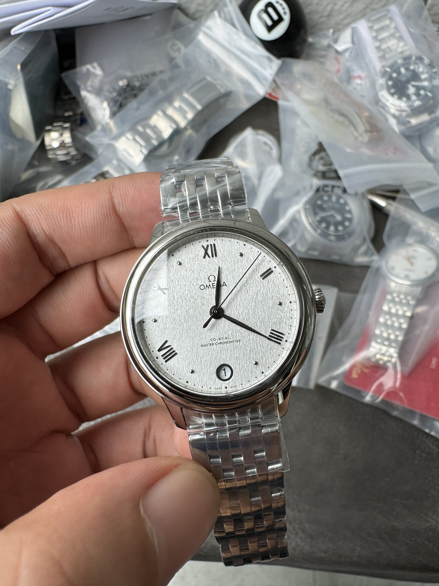 Super Clone 1:1 Omega De Ville Ladies Co-Axial Master Chronometer – Silver Textured Dial Stainless Steel Watch