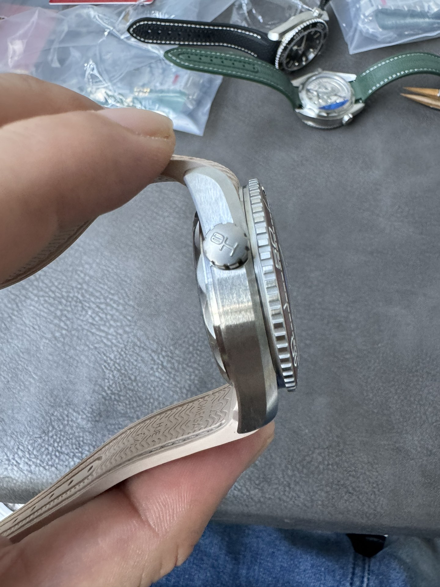 Super Clone 1:1 Omega Seamaster Planet Ocean 600M Cream Pink Dial Brown Ceramic Bezel Ladies Watch