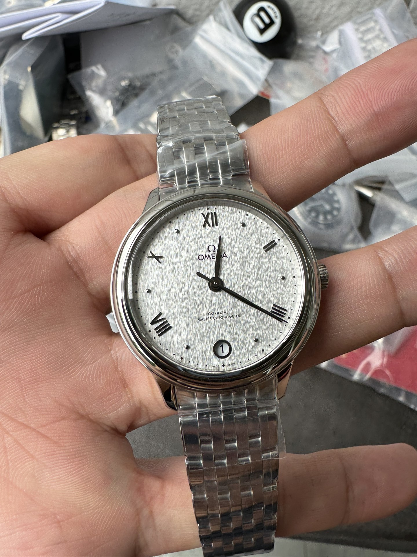 Super Clone 1:1 Omega De Ville Ladies Co-Axial Master Chronometer – Silver Textured Dial Stainless Steel Watch