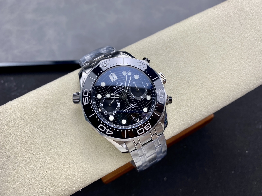 Super Clone 1:1 Omega Seamaster 300M Chronograph Black Dial & Bezel – Steel Bracelet