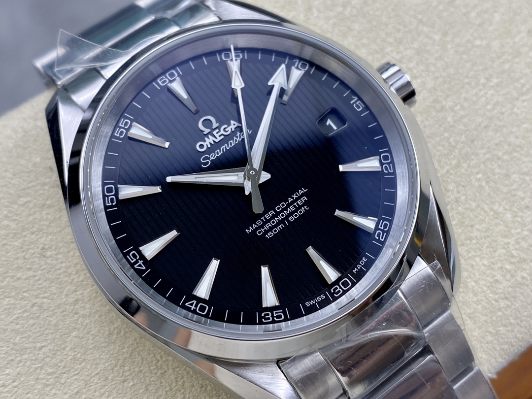 Super Clone 1:1 Omega Seamaster Aqua Terra 150M Black Dial Stainless Steel Bracelet