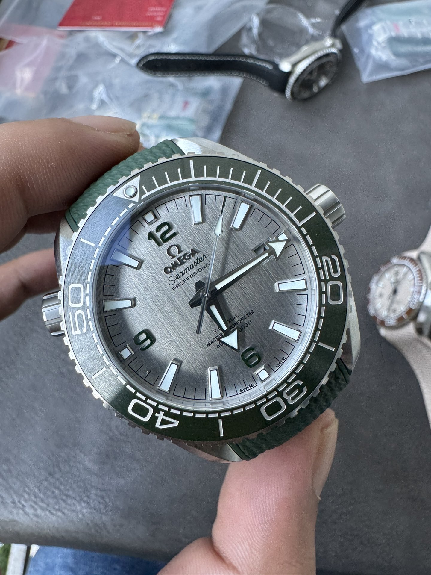Super Clone 1:1 Omega Seamaster Planet Ocean 600M Green Bezel Silver Dial Diver Watch