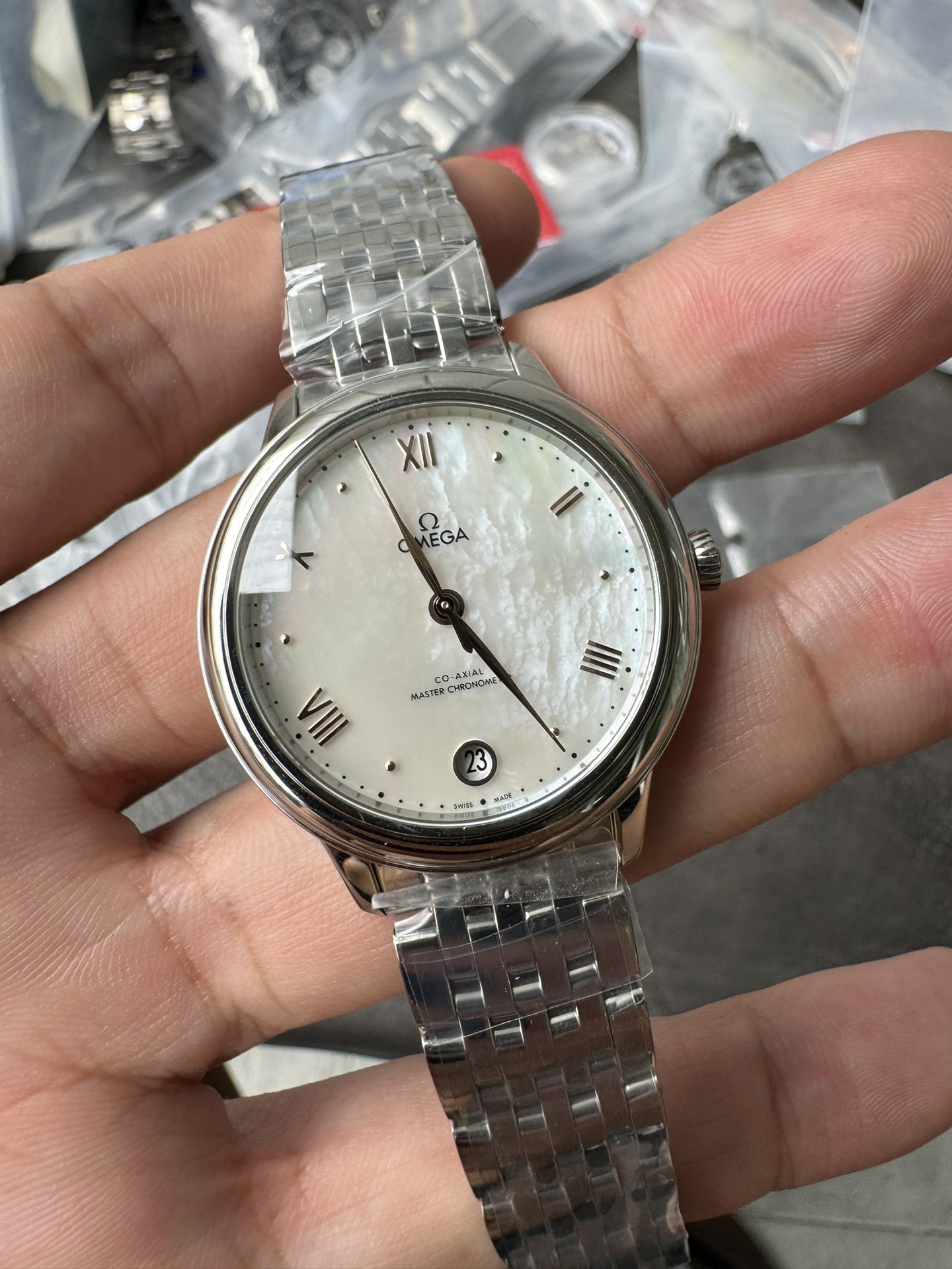 Super Clone 1:1 Omega De Ville Ladies Co-Axial Master Chronometer – MOP Dial Stainless Steel Watch