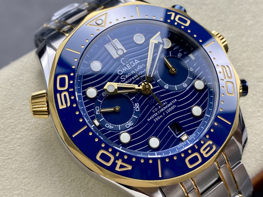 Super Clone 1:1 Omega Seamaster 300M Chronograph Blue Dial Gold Bezel Two-Tone Bracelet