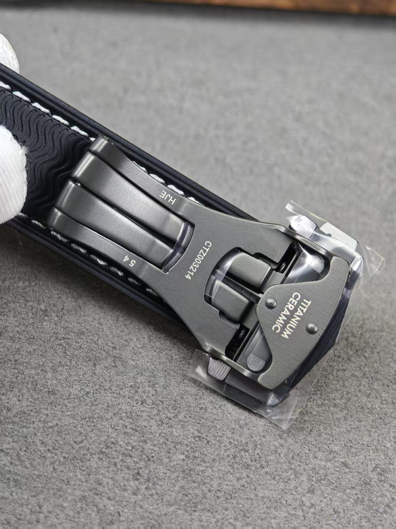 Super Clone 1:1 Omega Seamaster Planet Ocean GMT “Deep Black” Ceramic – 600M Diver / Dual Time / Rubber Strap