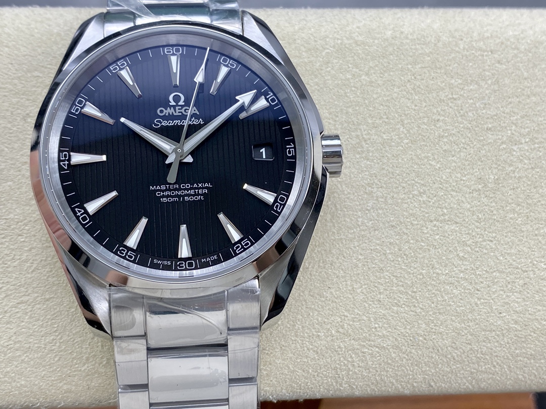 Super Clone 1:1 Omega Seamaster Aqua Terra 150M Black Dial Stainless Steel Bracelet