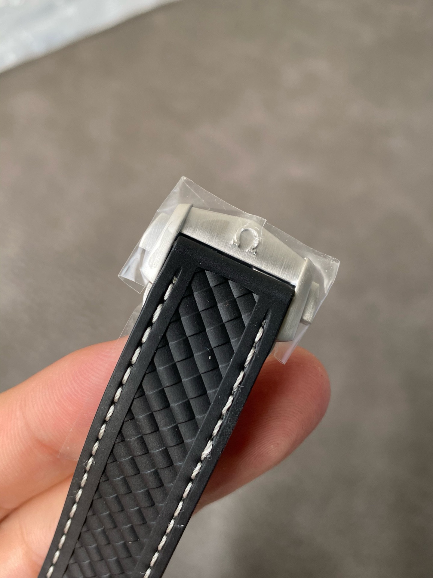 Super Clone 1:1 Omega Seamaster Aqua Terra Worldtimer – Grey Dial / Rubber Strap / Global Time Cities Display