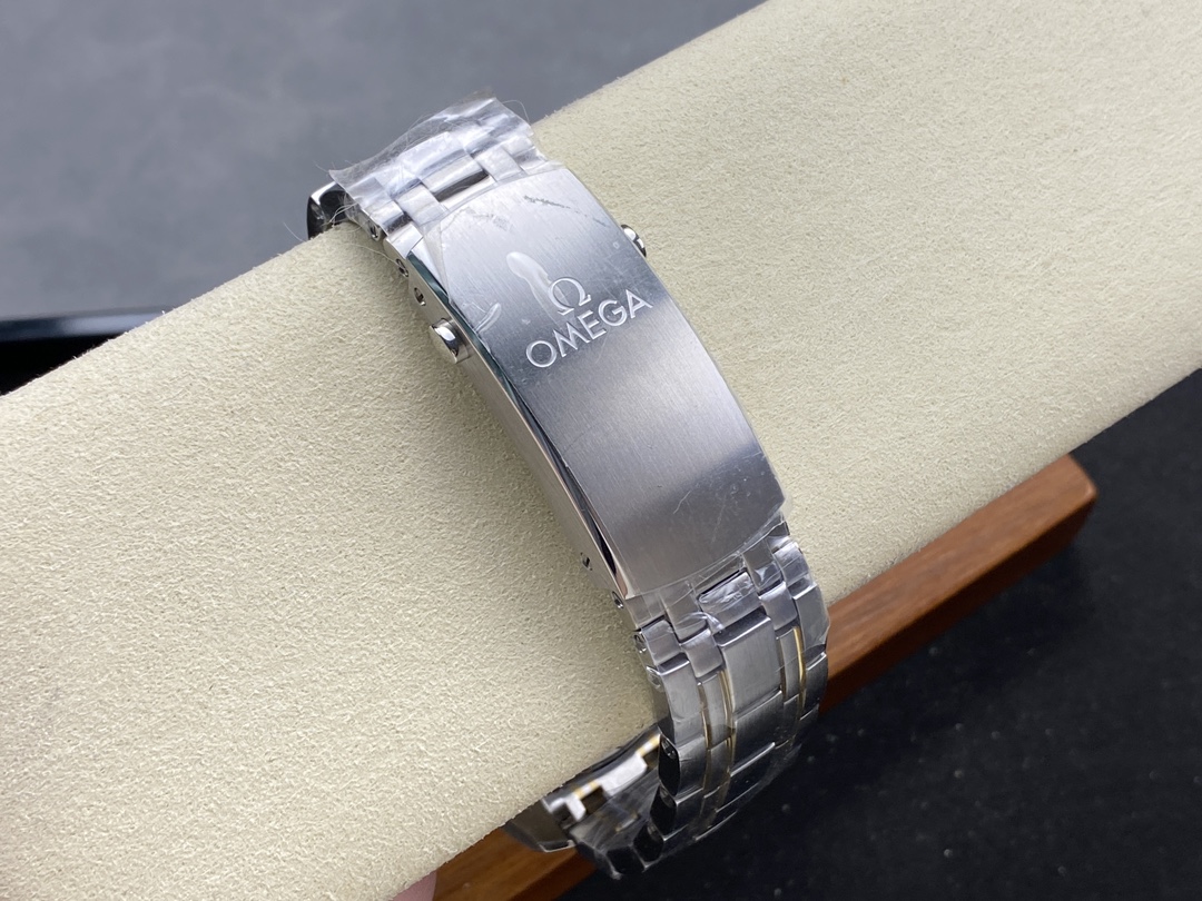 Super Clone 1:1 Omega Seamaster 300M Chronograph Blue Dial Gold Bezel Two-Tone Bracelet