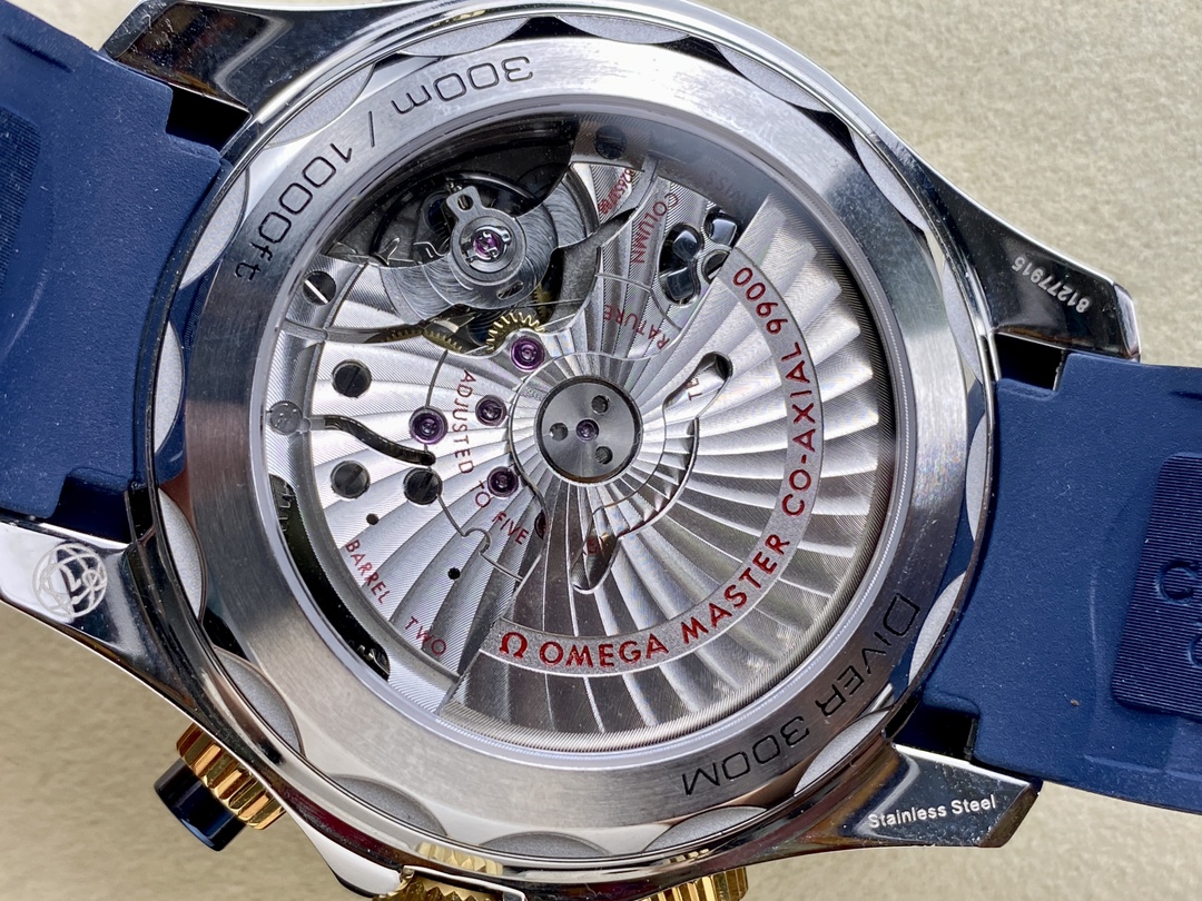 Super Clone 1:1 Omega Seamaster Diver 300M Chronograph Blue Dial Gold Bezel Rubber Strap
