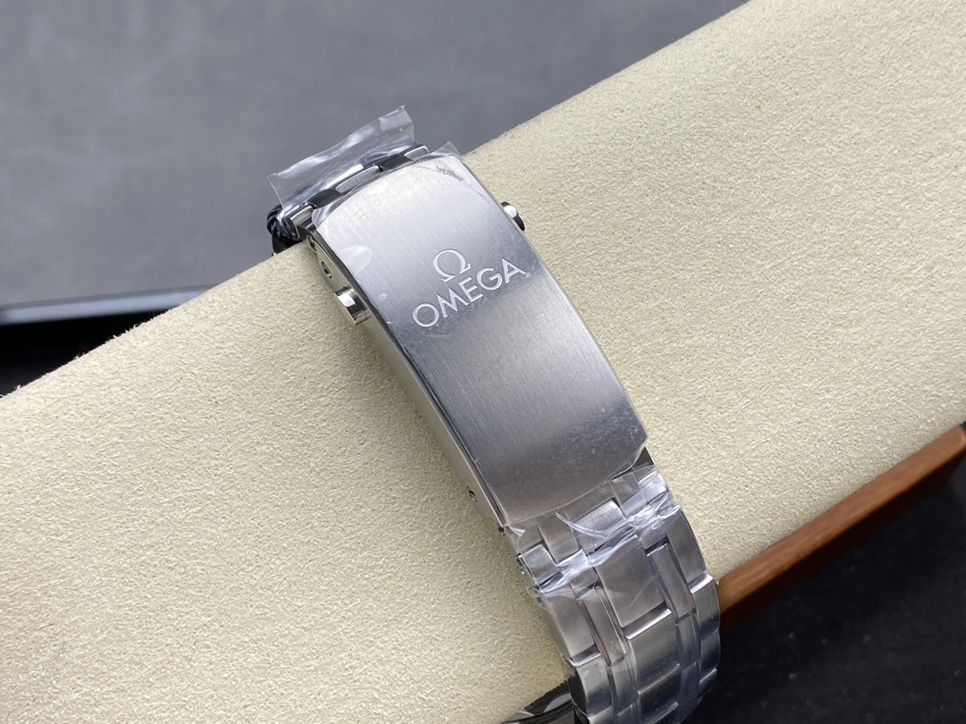 Super Clone 1:1 Omega Seamaster 300M Chronograph Blue Dial Stainless Steel Bracelet