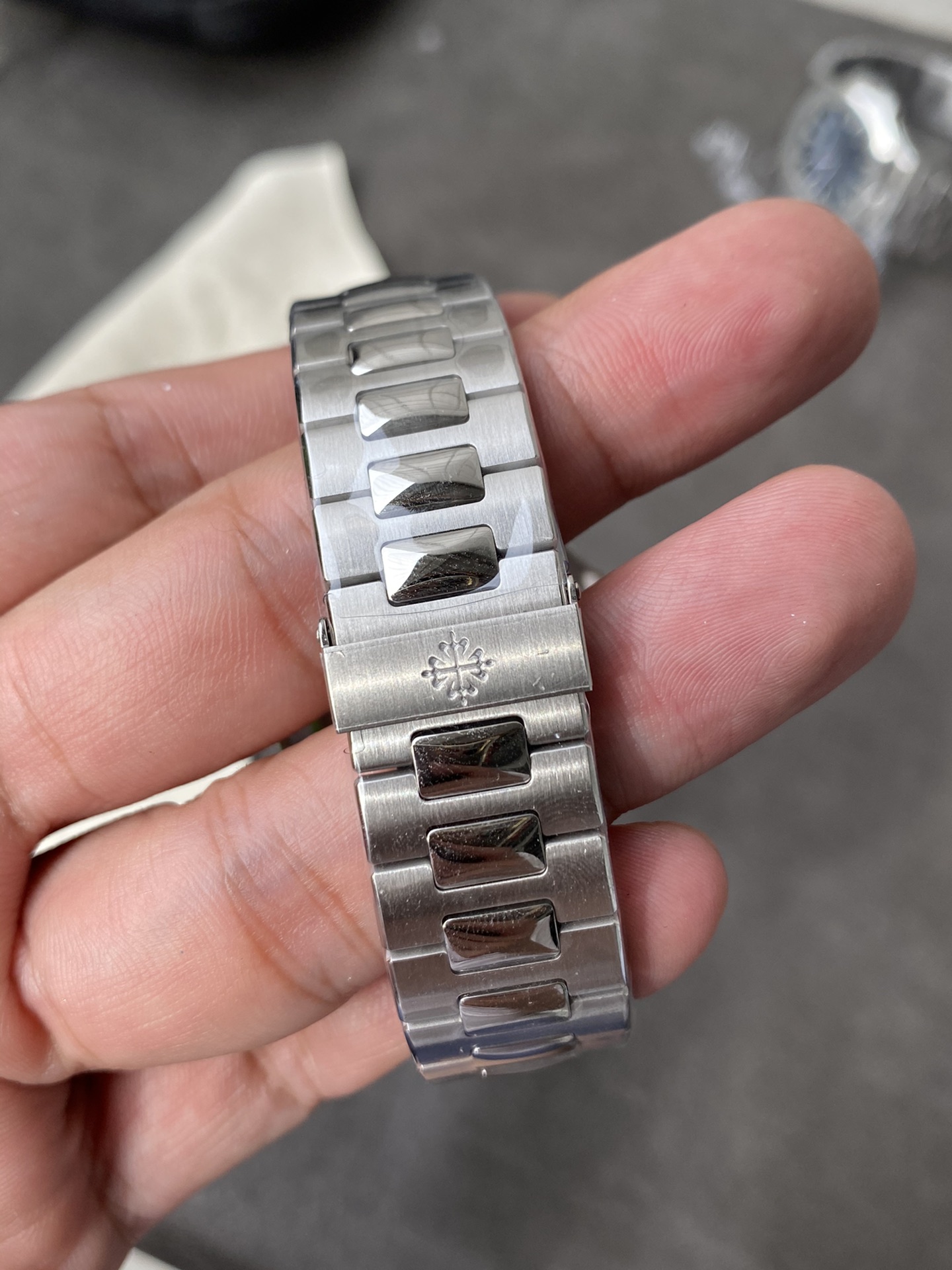 Super Clone 1:1 Patek Philippe Nautilus 5711/1A – Green Dial / Full Stainless Steel