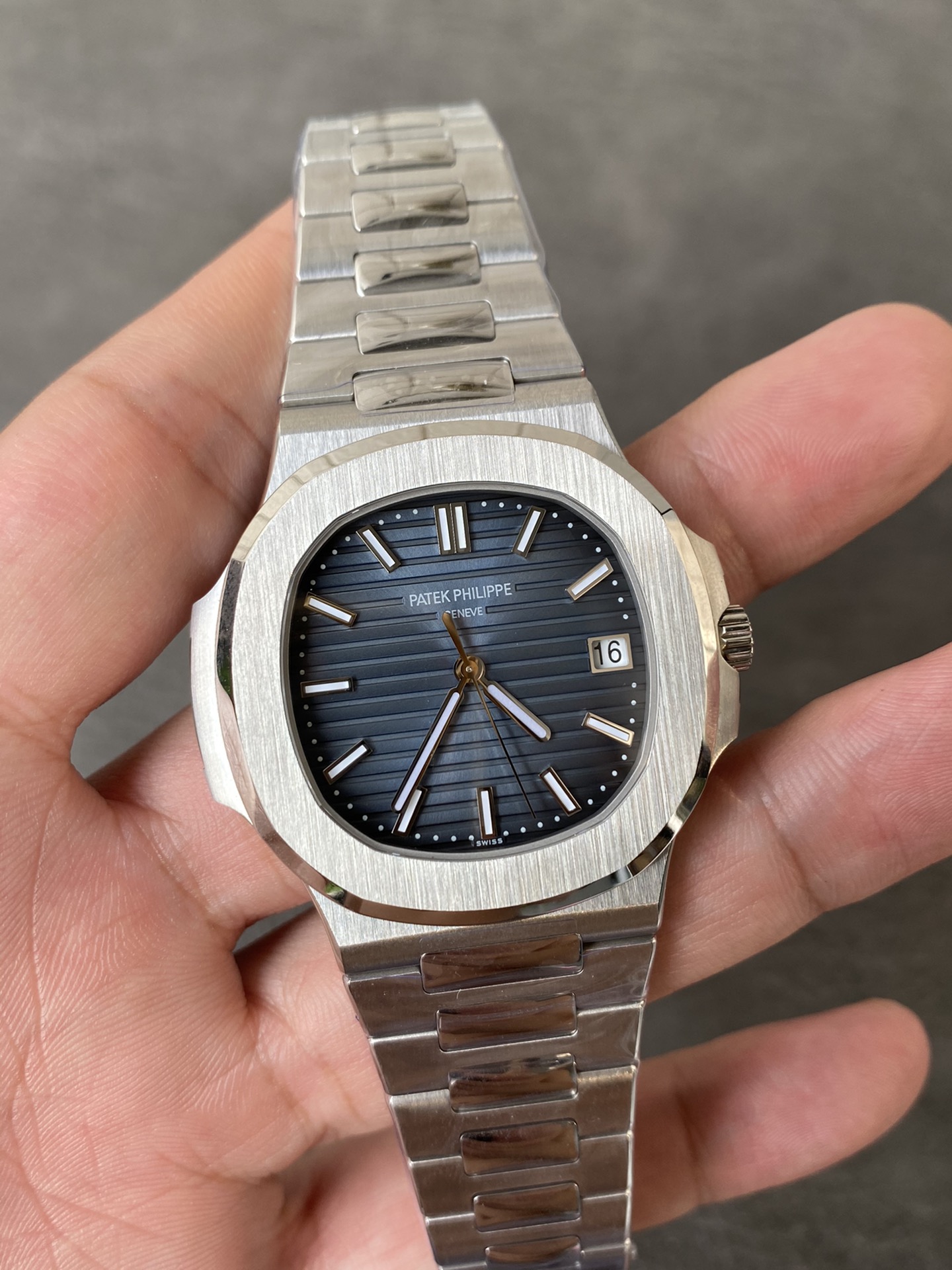 Super Clone 1:1 Patek Philippe Nautilus 5811 – Blue Dial / Full Stainless Steel