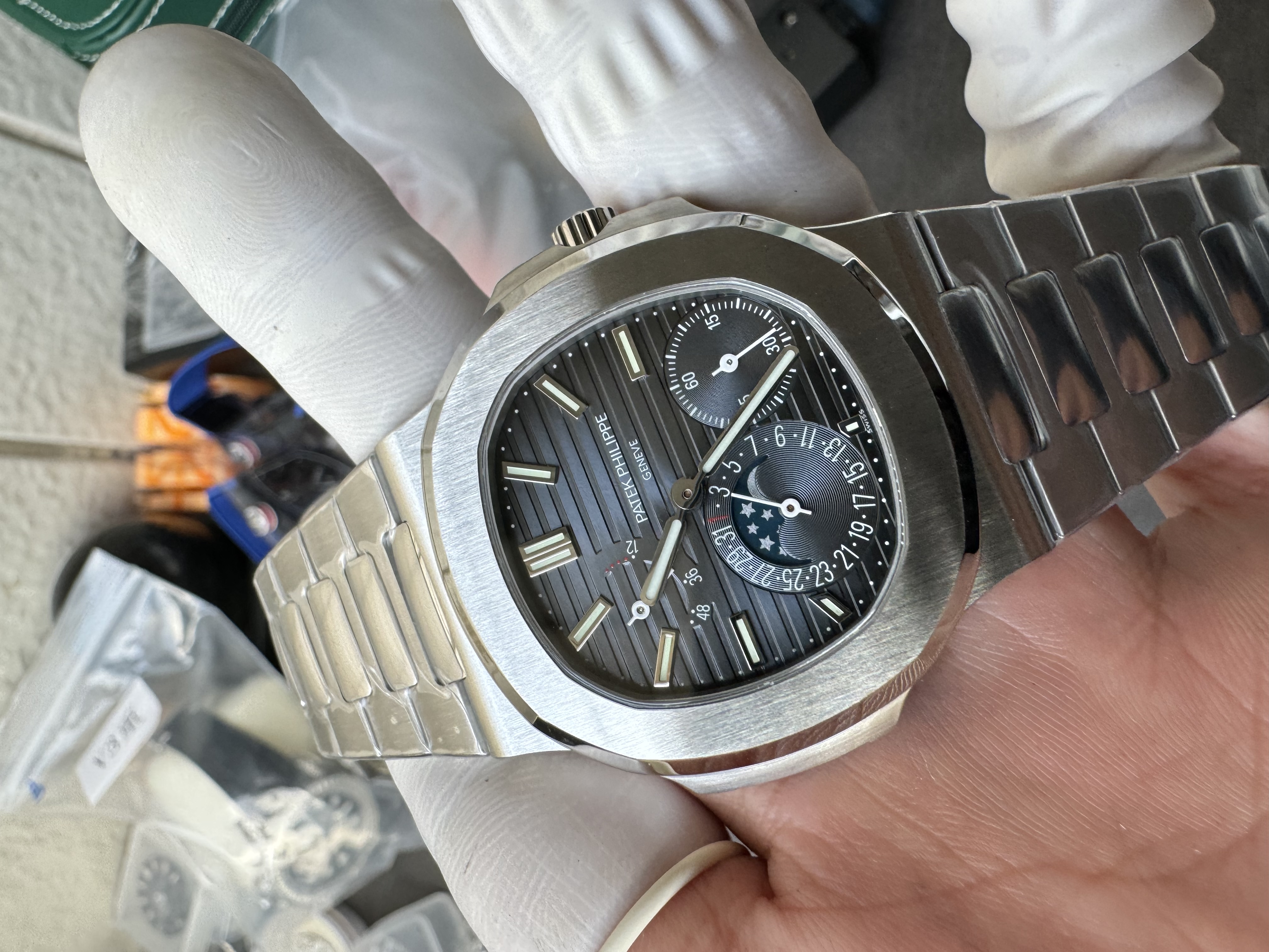 Super Clone 1:1 Patek Philippe Nautilus 5712 Moonphase Annual Calendar