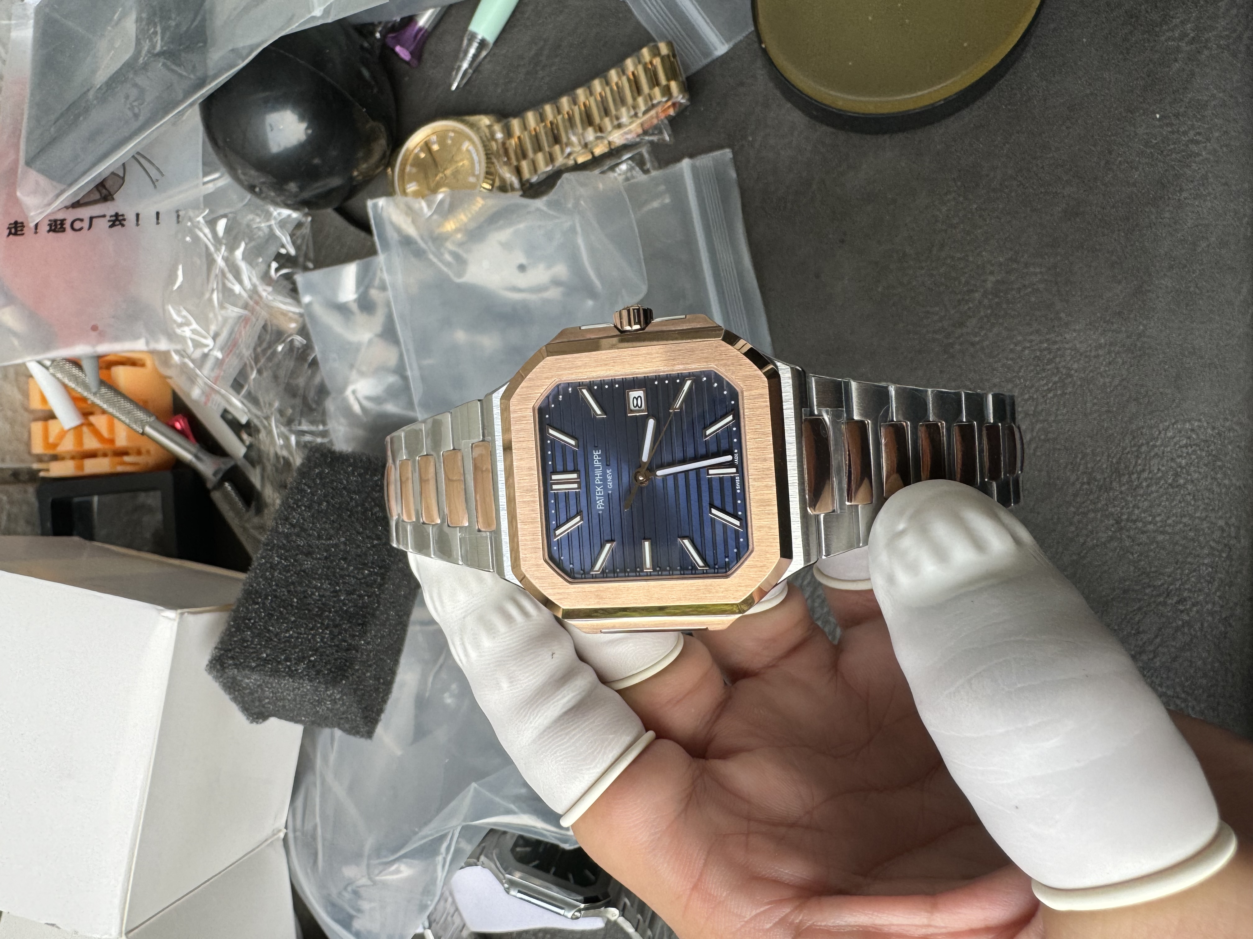 Super Clone 1:1 Patek Philippe 5821 Golden Ellipse Octagonal – Blue Dial / Rose Gold & Stainless Steel Two-Tone Bracelet / Date Display