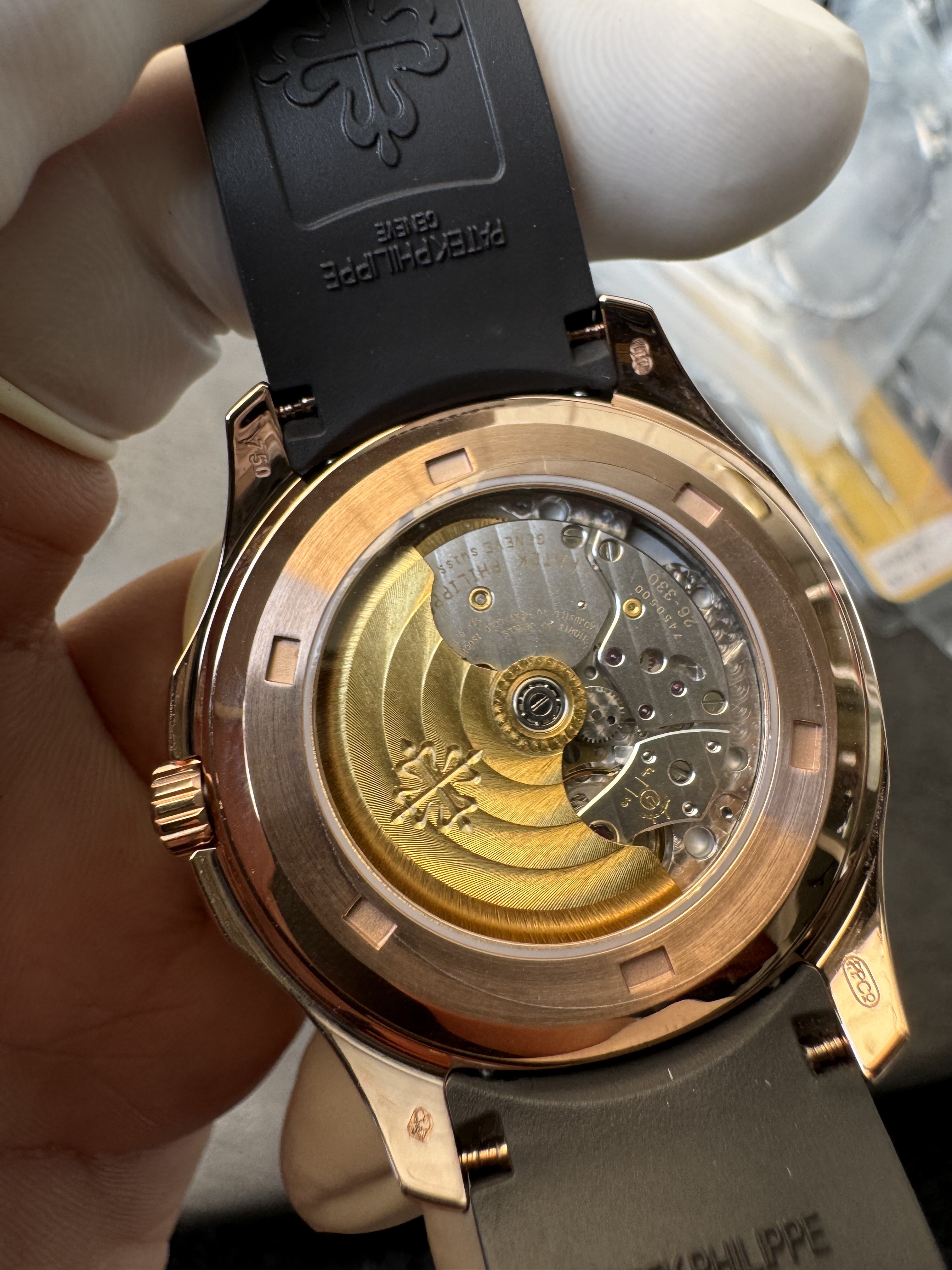 Super Clone 1:1 Patek Philippe Aquanaut 5167R – Rose Gold Case / Black Dial / Rubber Strap