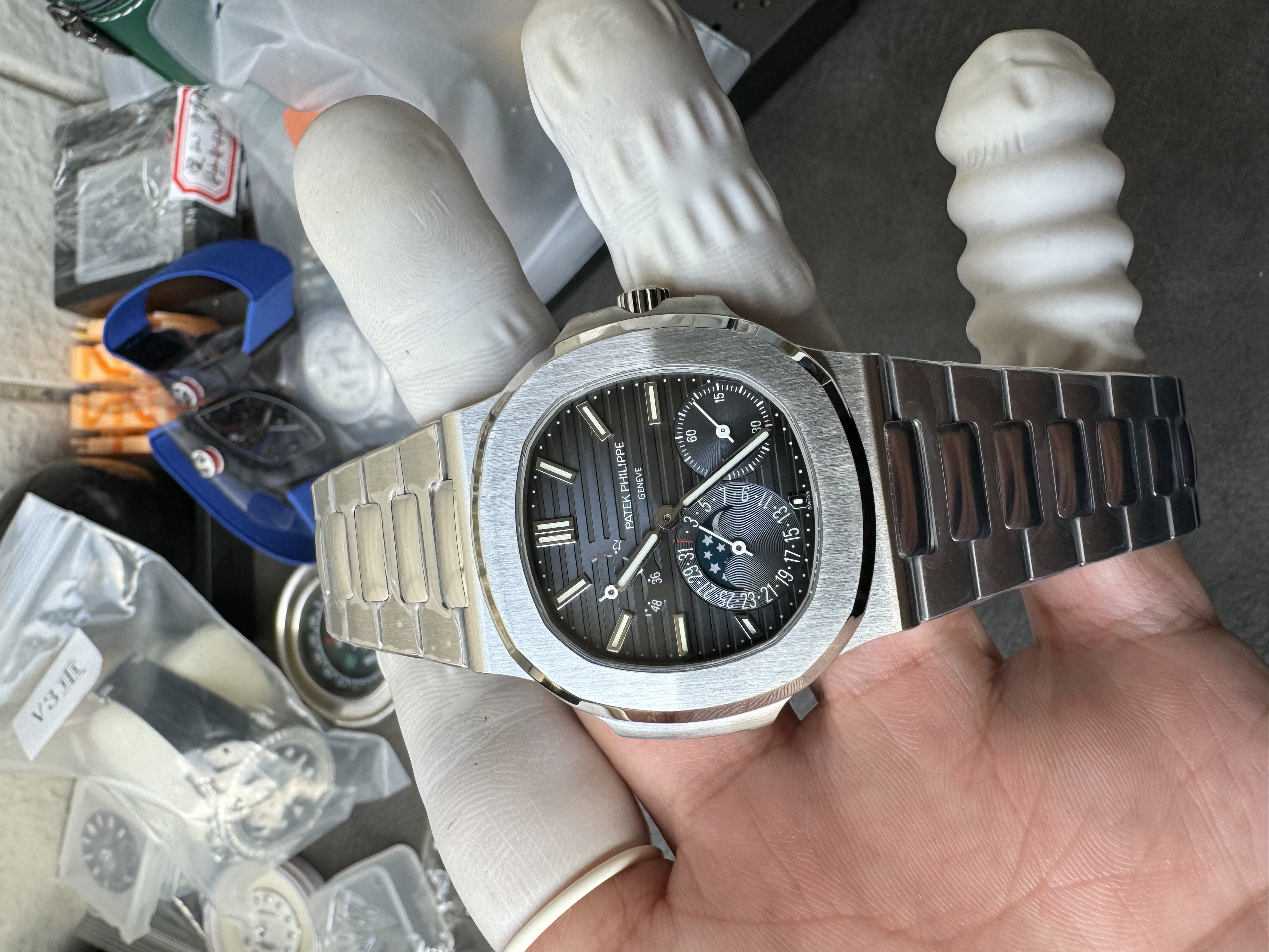 Super Clone 1:1 Patek Philippe Nautilus 5712 Moonphase Annual Calendar