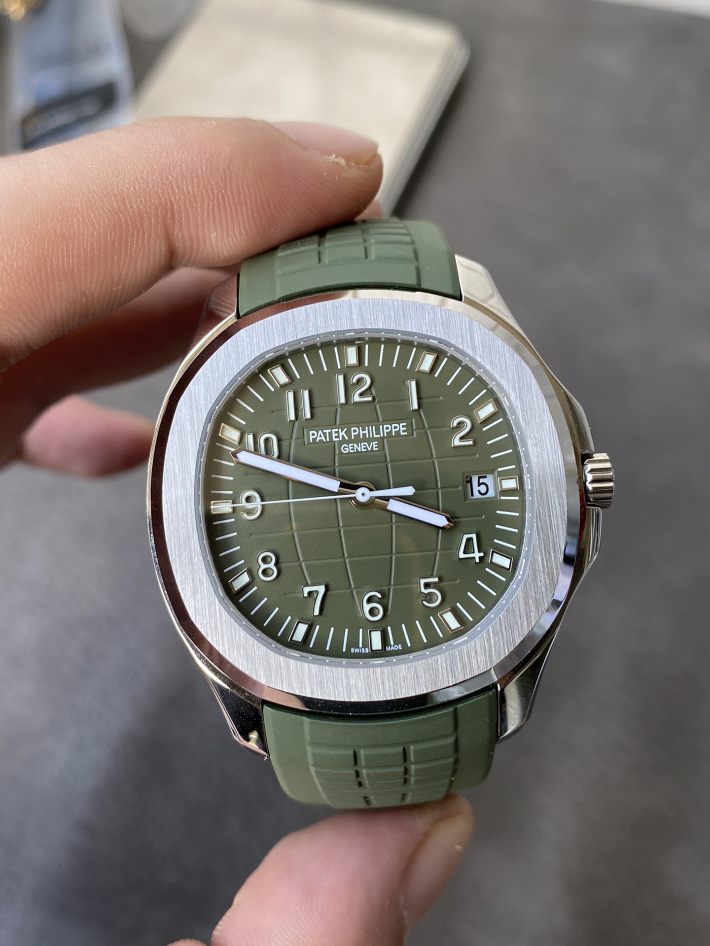 Super Clone 1:1 Patek Philippe Aquanaut 5168G – Green Olive Dial / Vero Rubber Strap / Date Display