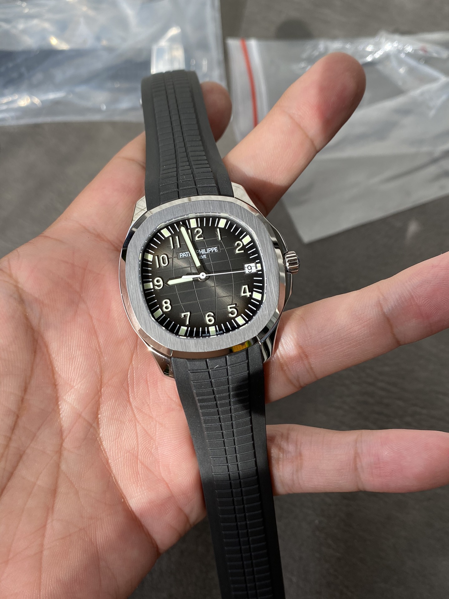 Super Clone 1:1 Patek Philippe Aquanaut Black Dial – Stainless Steel Case / Black Rubber Strap