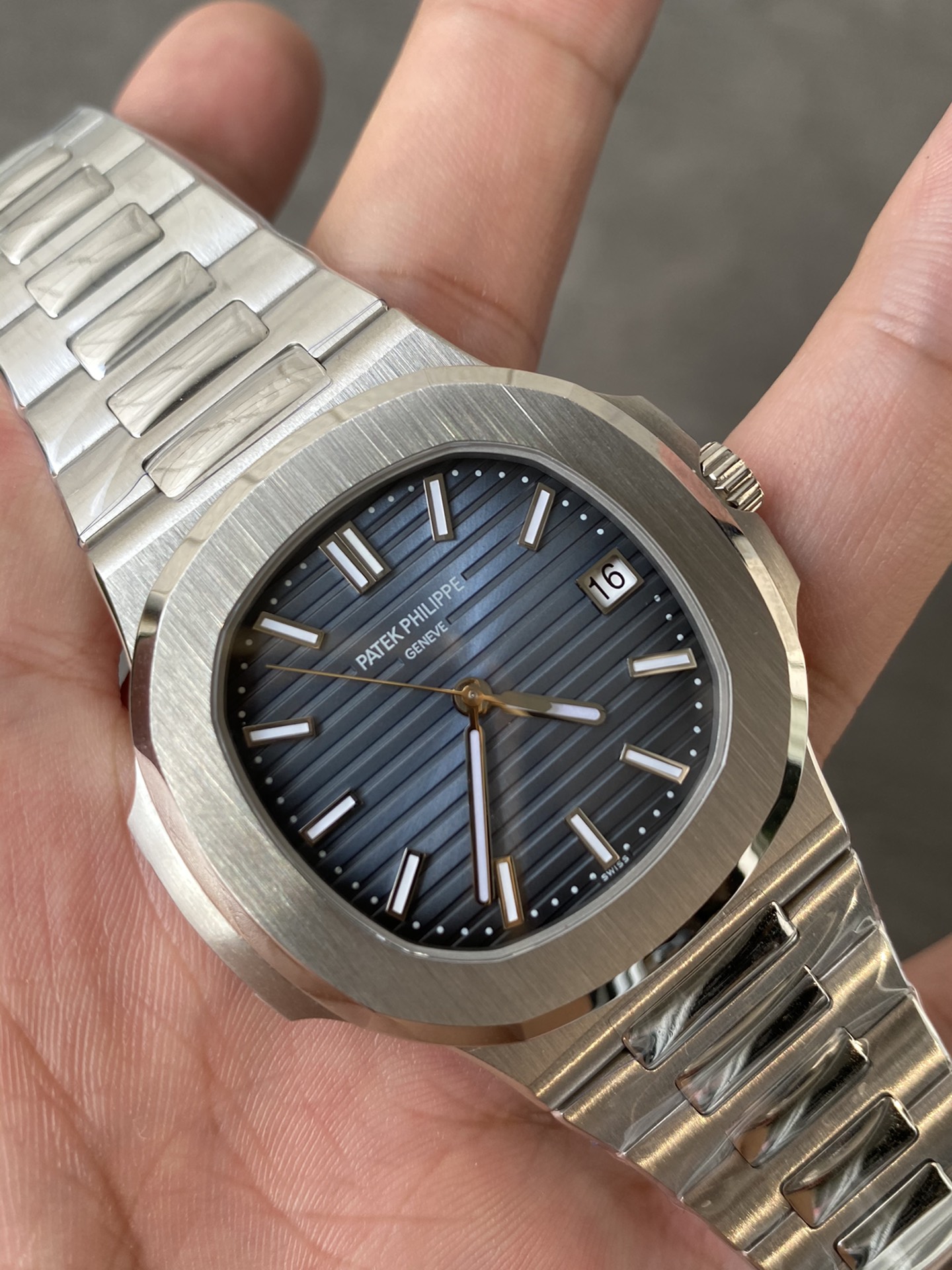 Super Clone 1:1 Patek Philippe Nautilus 5811 – Blue Dial / Full Stainless Steel