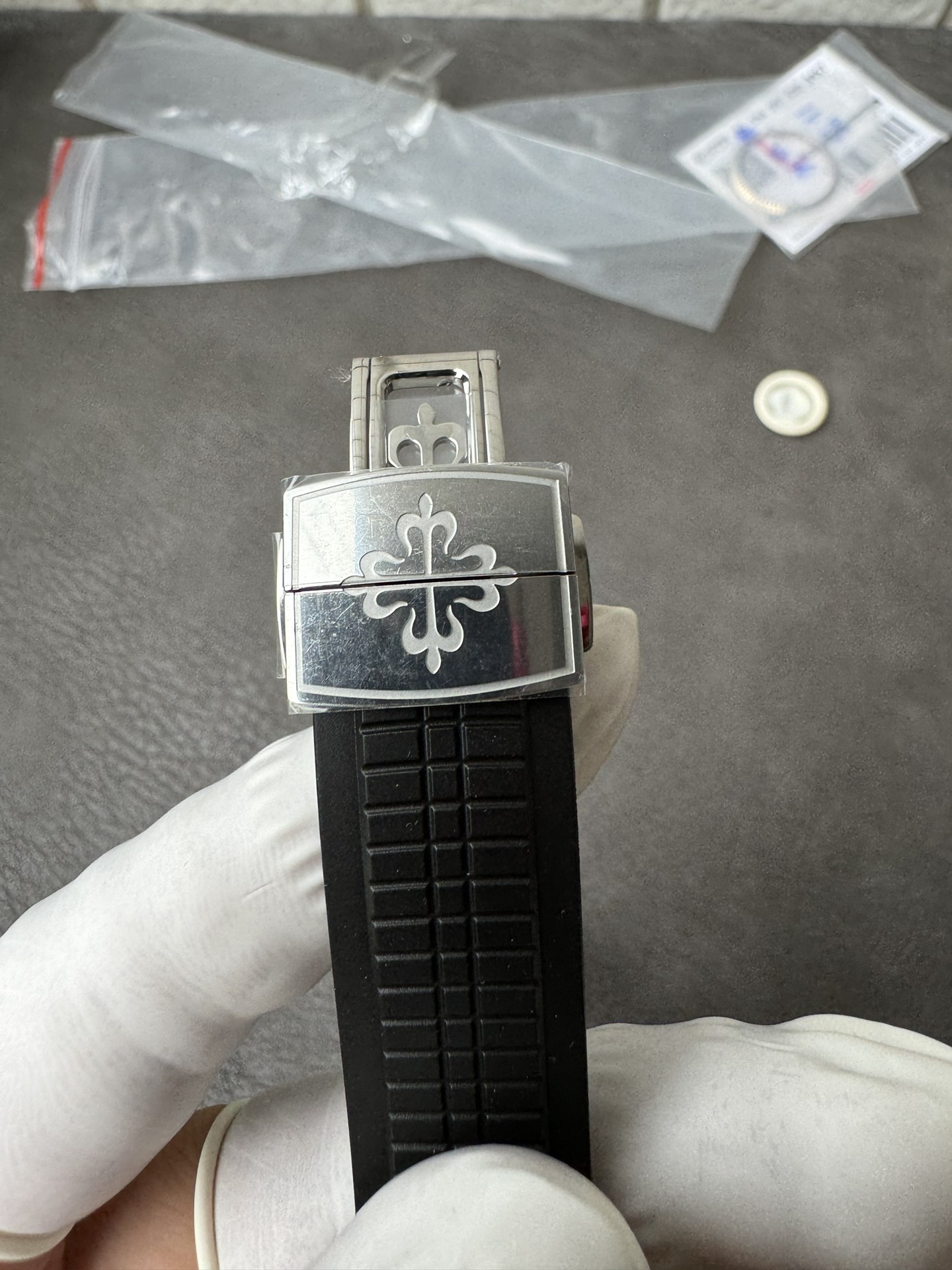 Super Clone 1:1 Patek Philippe Aquanaut Black Dial – Diamond Bezel / Black Rubber Strap / Date Display