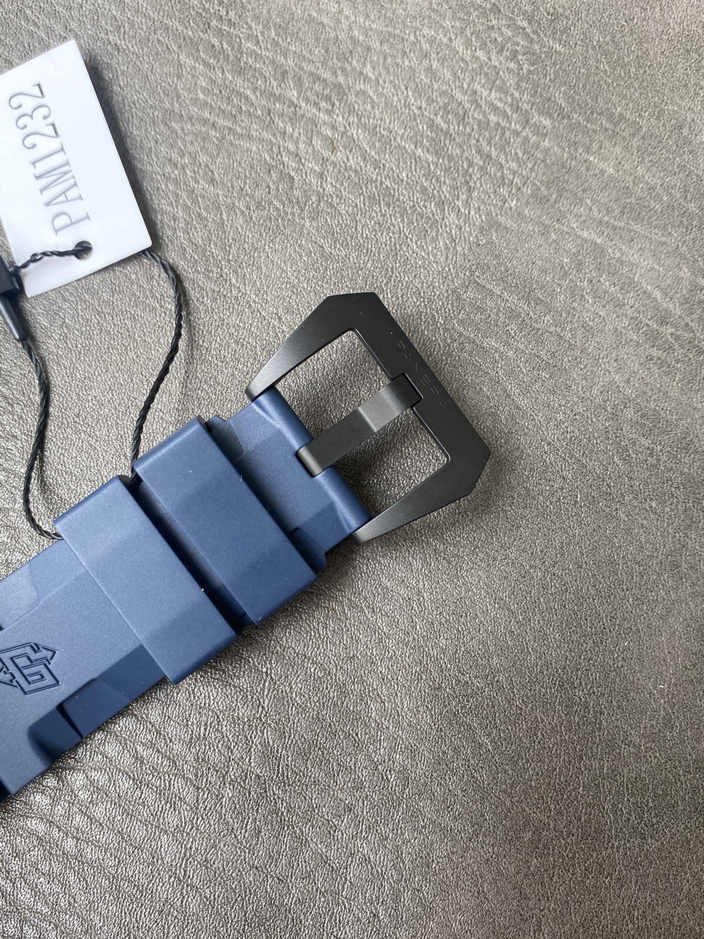 Super Clone 1:1 Panerai Submersible PAM01232 Carbotech – Blue Dial /  Blue Rubber Strap