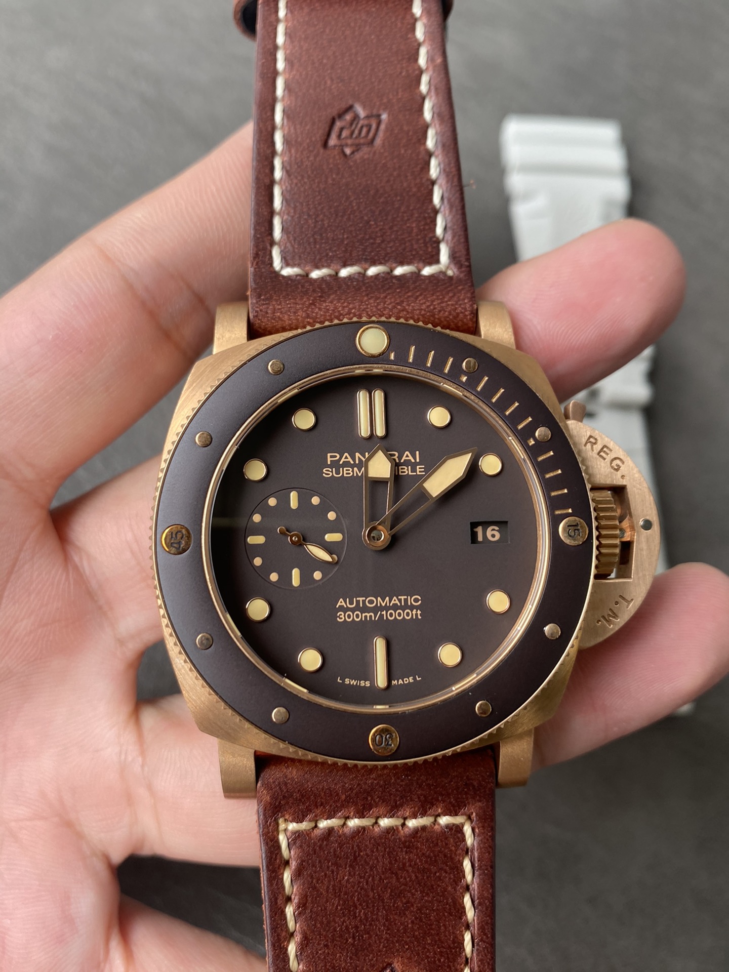 Super Clone 1:1 Panerai Submersible Bronzo PAM00968 – Bronze Case / Brown Ceramic Bezel / Brown Leather Strap