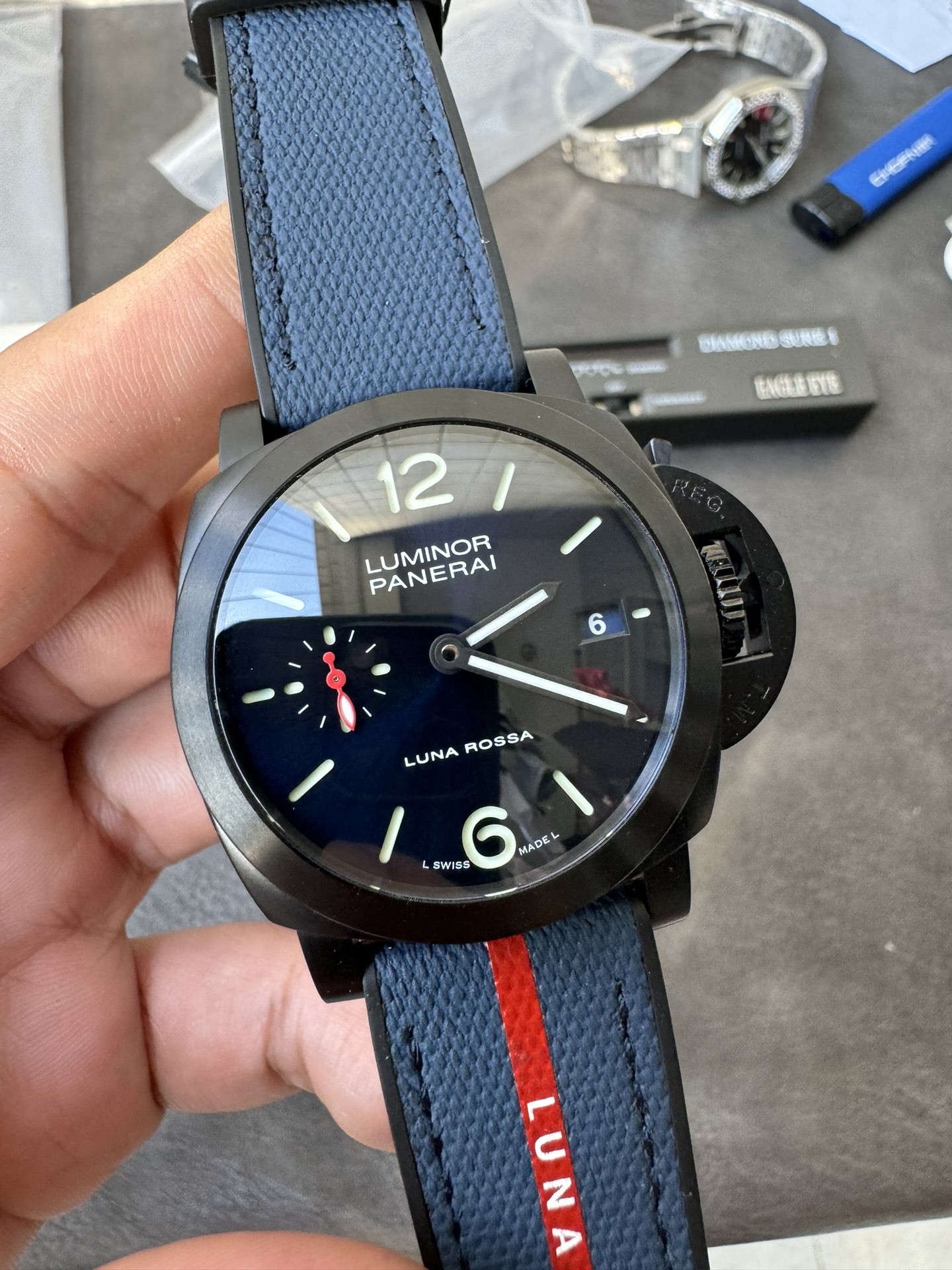 Super Clone 1:1 Panerai Luminor Luna Rossa PAM01408 – Black Dial / 44mm / Blue & Red Fabric Strap