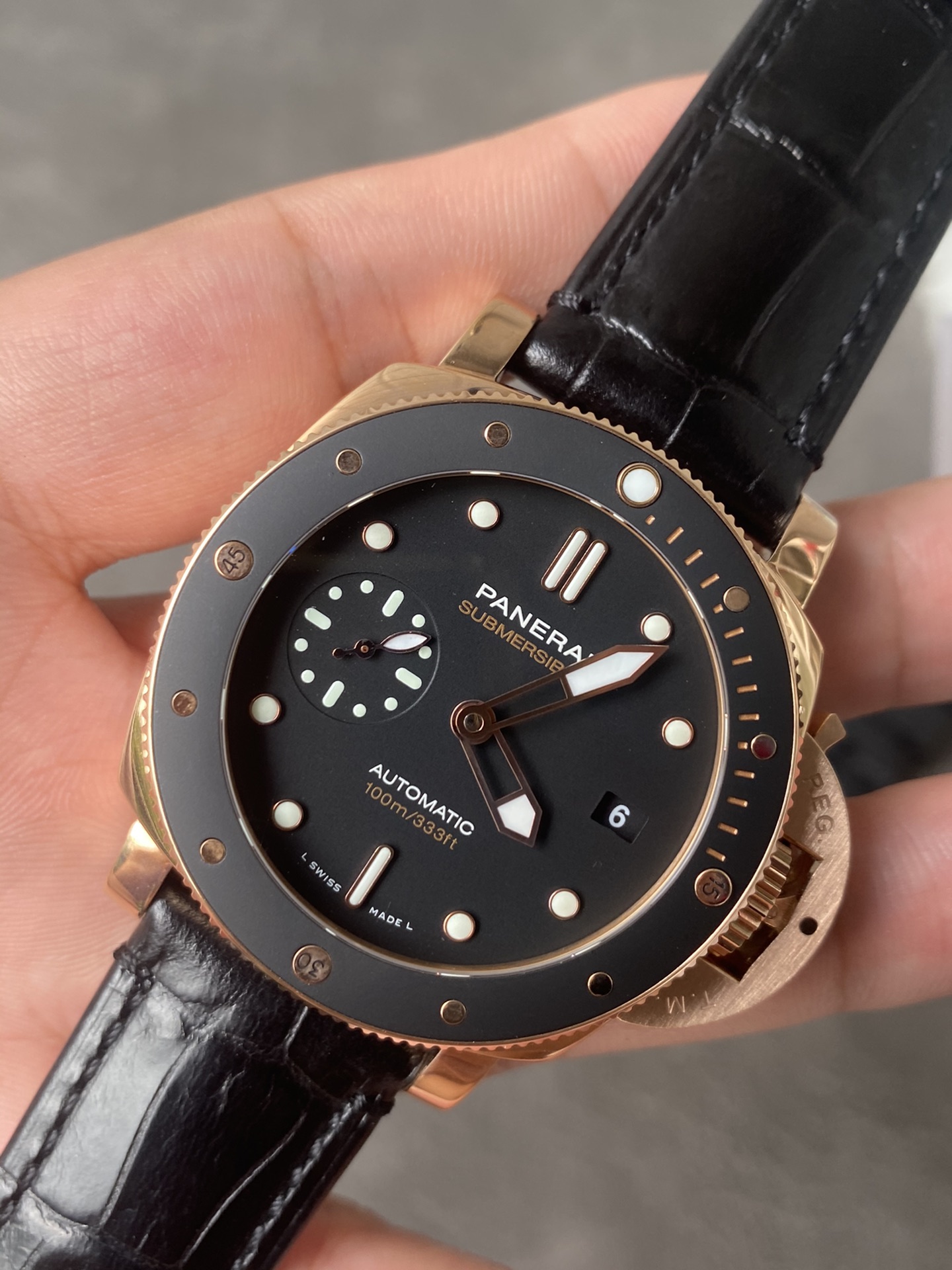 Super Clone 1:1 Panerai Submersible PAM00974 – Rose Gold / Black Ceramic Bezel / Leather Strap