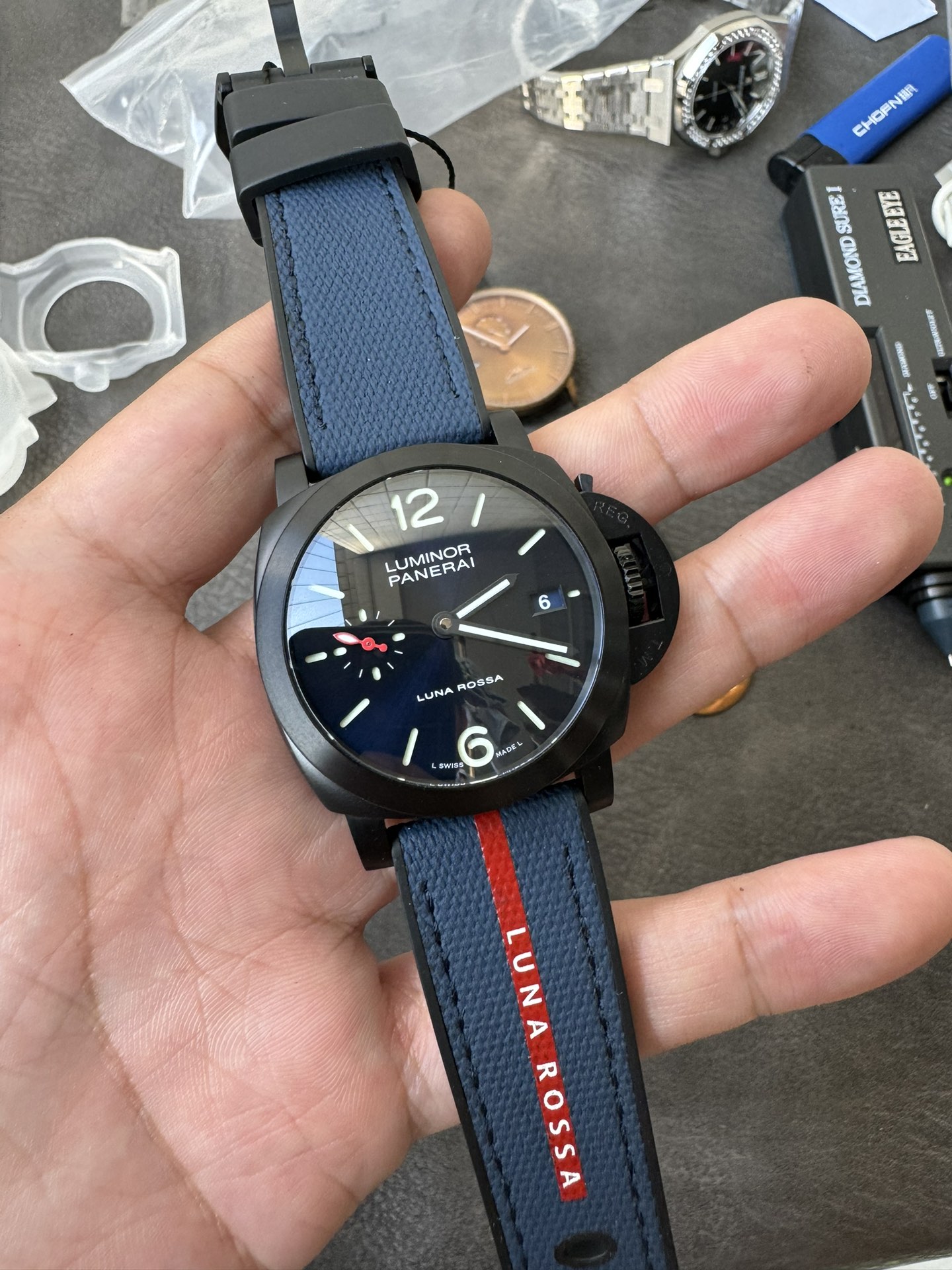 Super Clone 1:1 Panerai Luminor Luna Rossa PAM01408 – Black Dial / 44mm / Blue & Red Fabric Strap