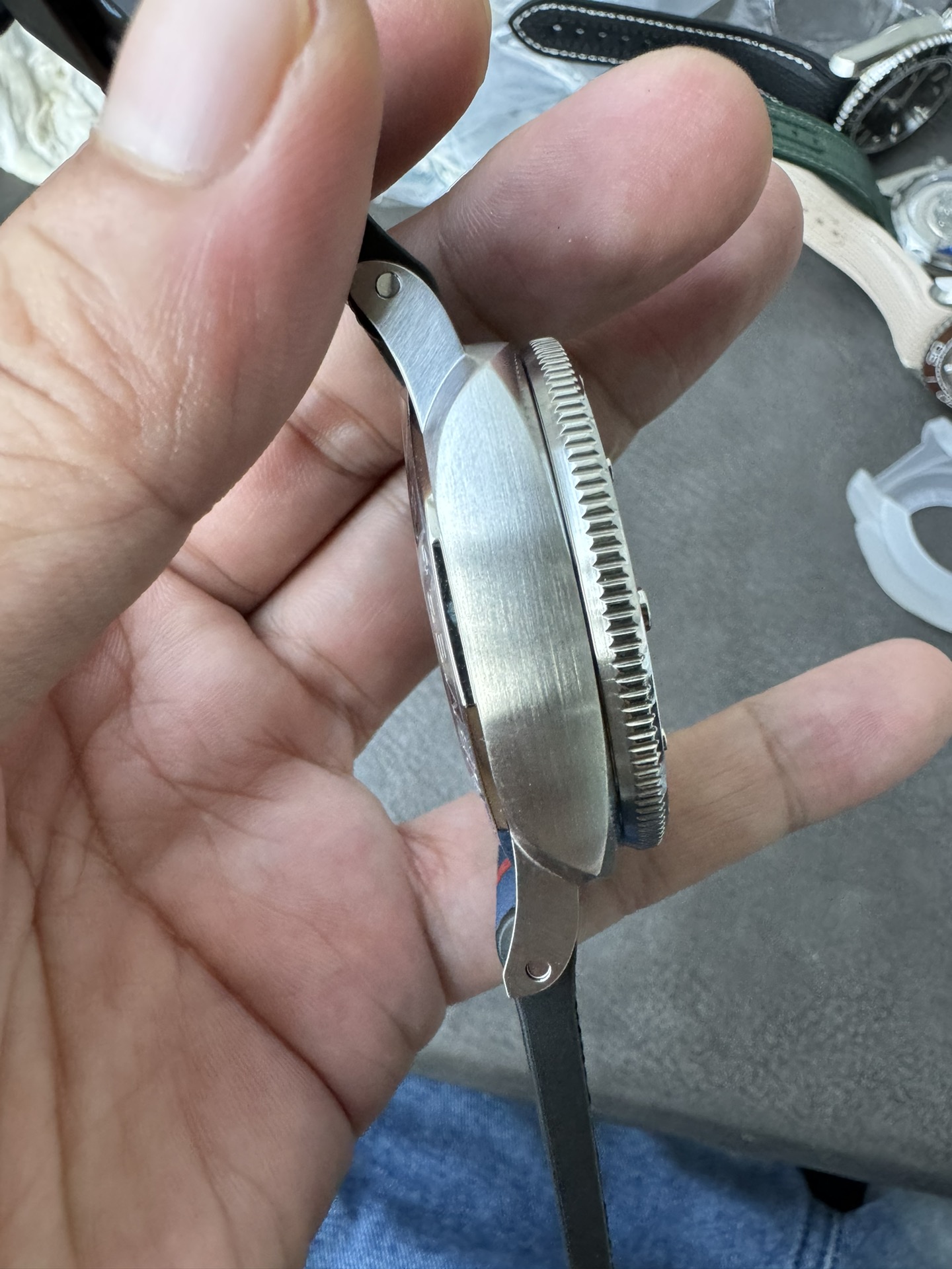 Super Clone 1:1 Panerai Submersible Luna Rossa PAM01391 – 44mm / Blue Dial / Titanium Case / Red Seconds Hand